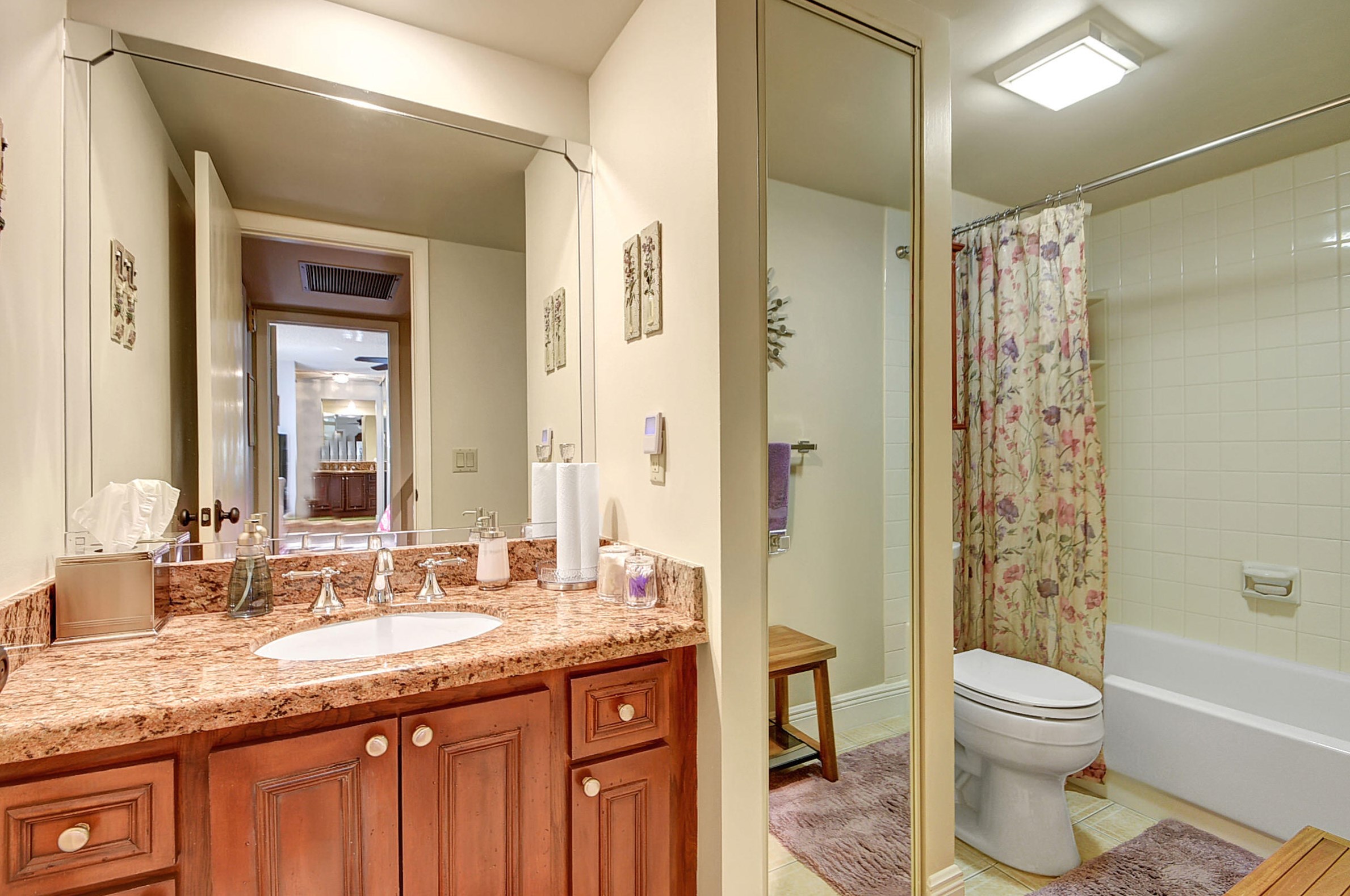 2402 24th Ln, Lake Worth FL  33463-3570 exterior