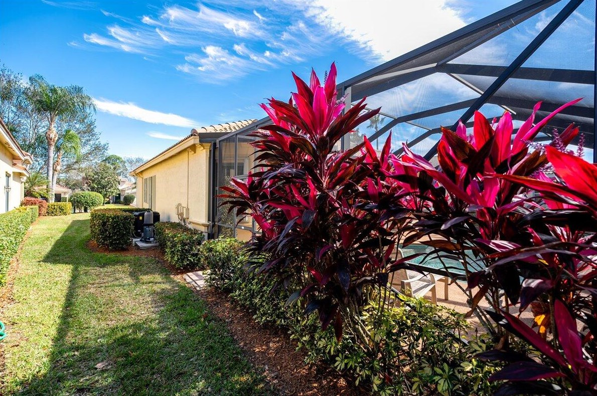 8845 Champions Way, Port Saint Lucie FL  34986-2805 exterior