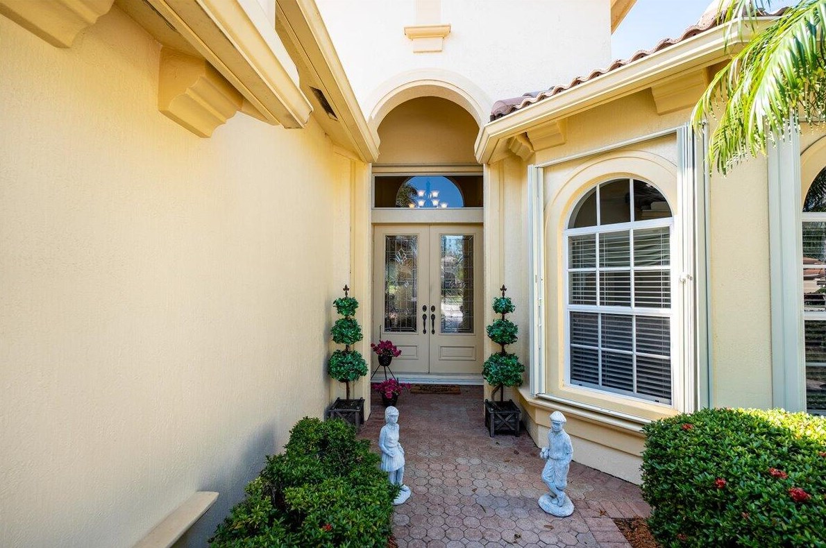 8845 Champions Way, Port Saint Lucie FL  34986-2805 exterior