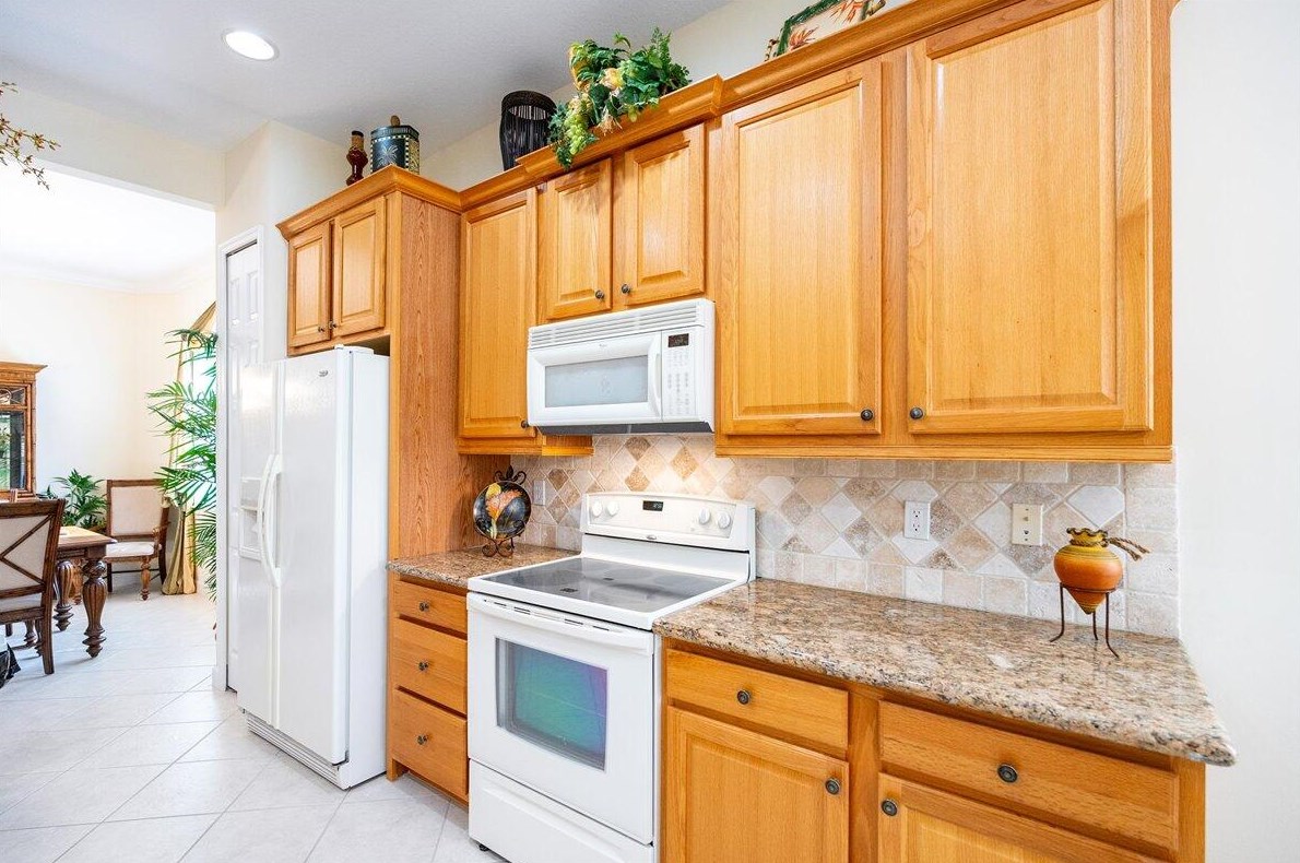 8845 Champions Way, Port Saint Lucie FL  34986-2805 exterior