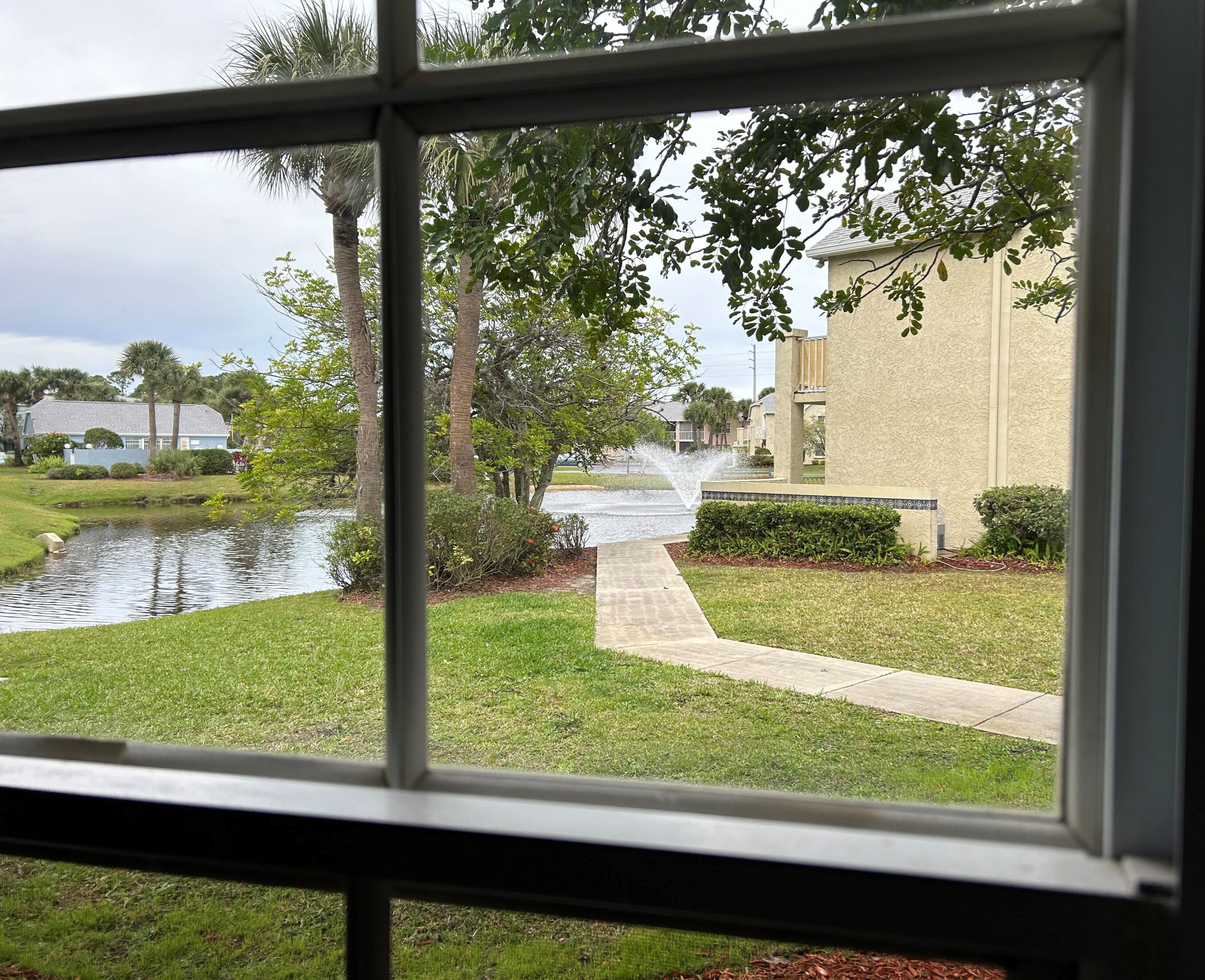 1626 Green Acres Cir, Fort Pierce FL 34952-5020 exterior