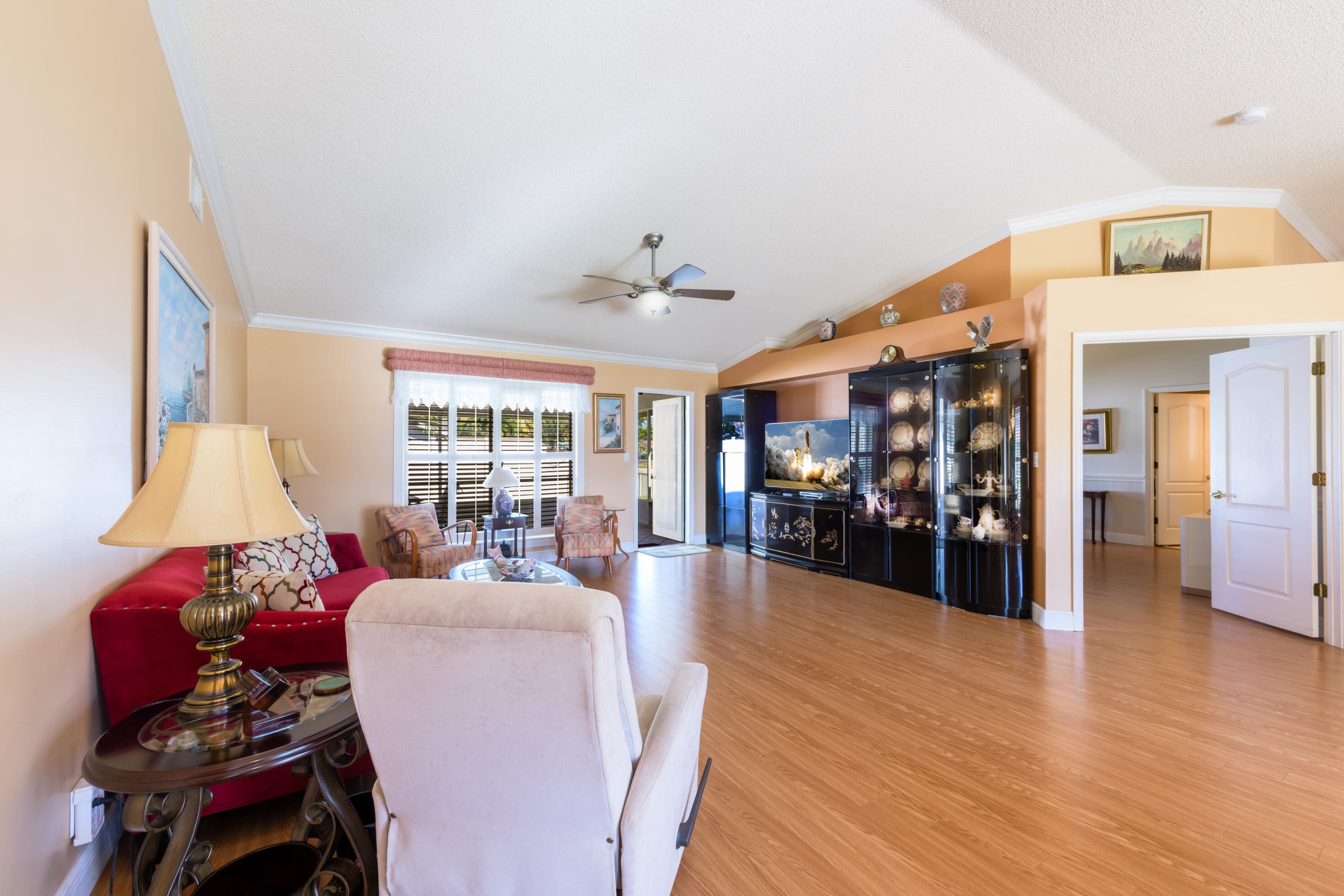 2 Cypress Rd, Lake Worth FL  33467-4814 exterior