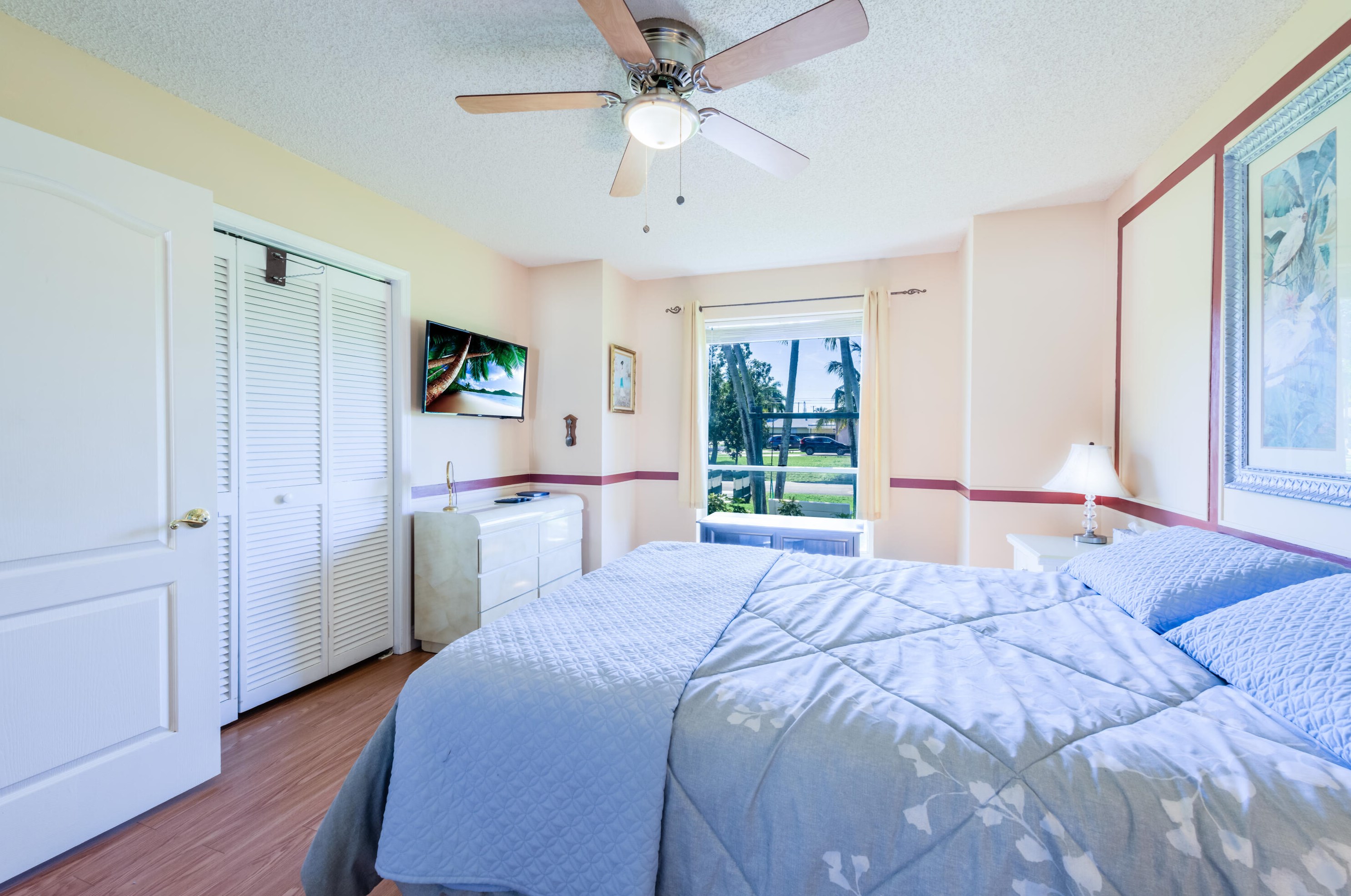 2 Cypress Rd, Lake Worth FL  33467-4814 exterior