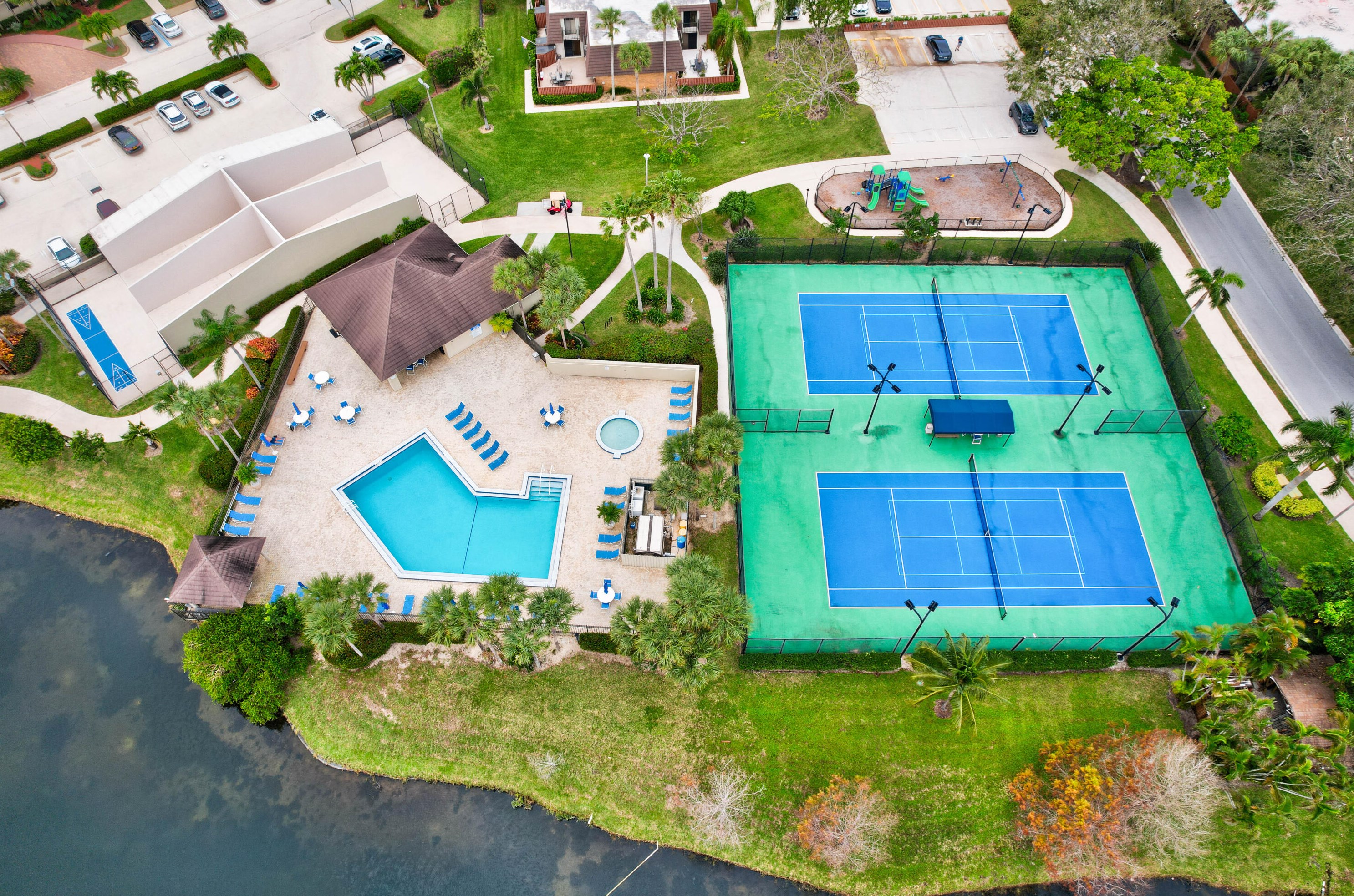 2330 23rd Ct, Jupiter FL  33477-9048 exterior