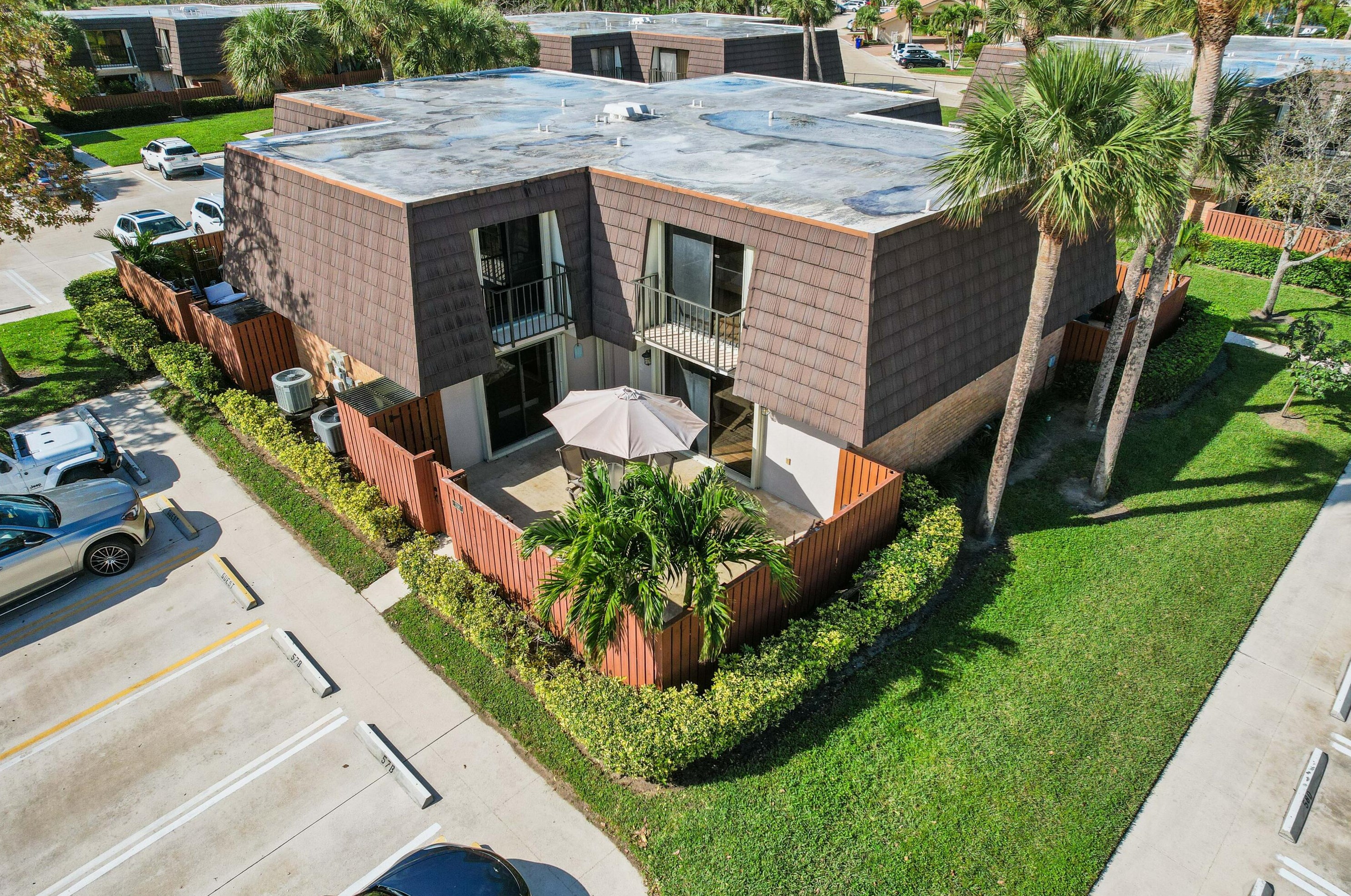 2330 23rd Ct, Jupiter FL  33477-9048 exterior