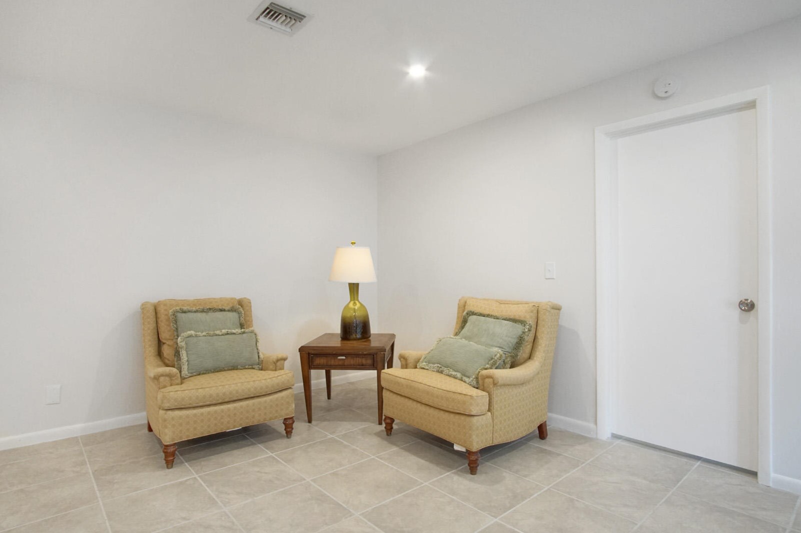 1013 Pheasant Run Dr, Fort Pierce FL 34982-6782 exterior