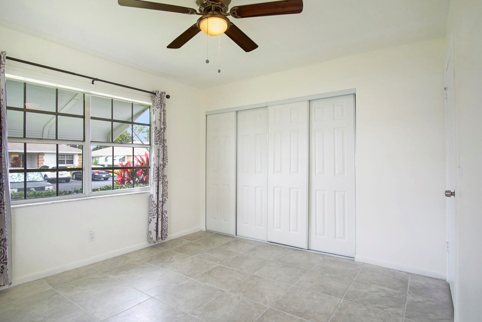 1013 Pheasant Run Dr, Fort Pierce FL 34982-6782 exterior