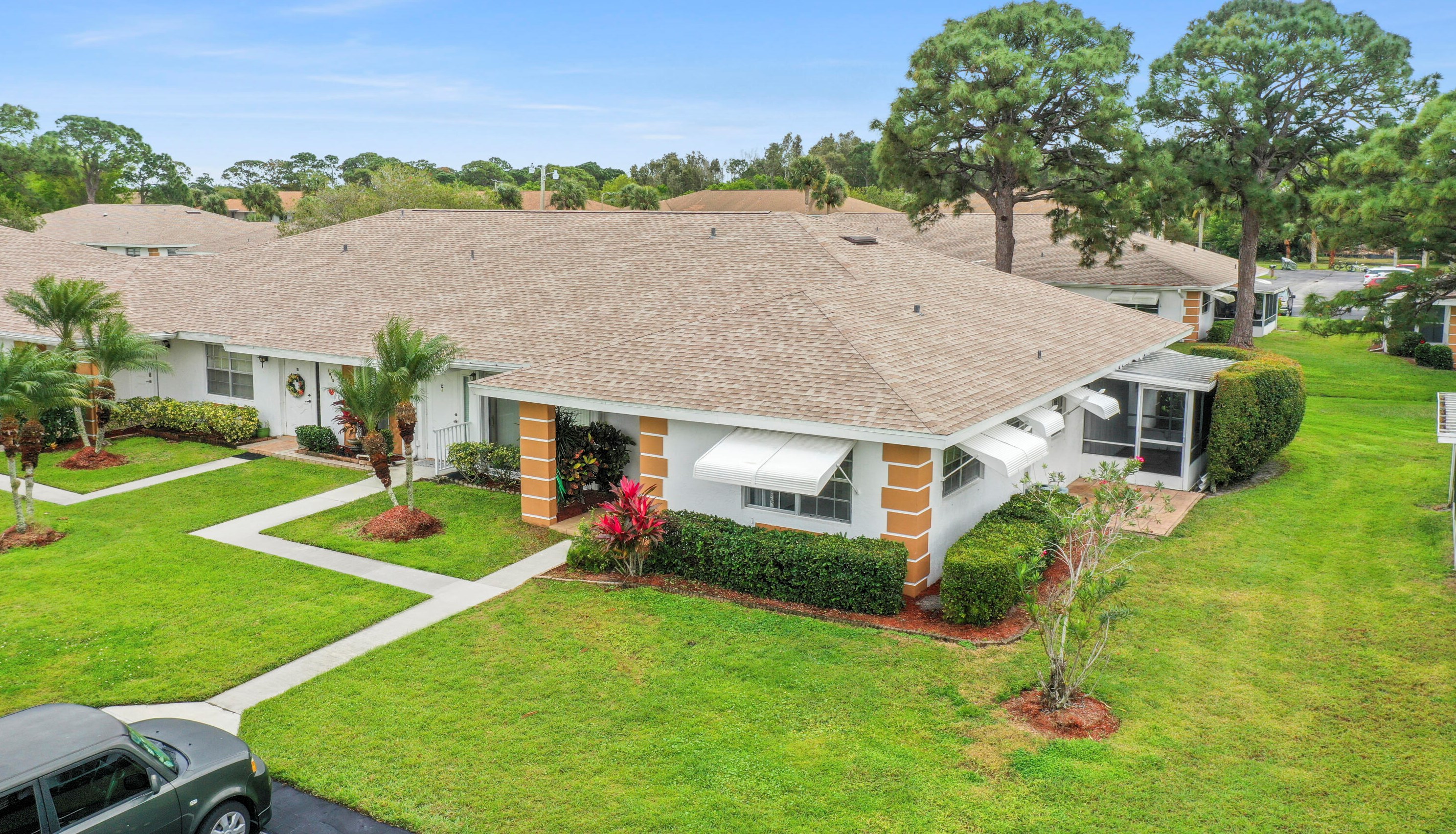 1013 Pheasant Run Dr, Fort Pierce FL 34982-6782 exterior