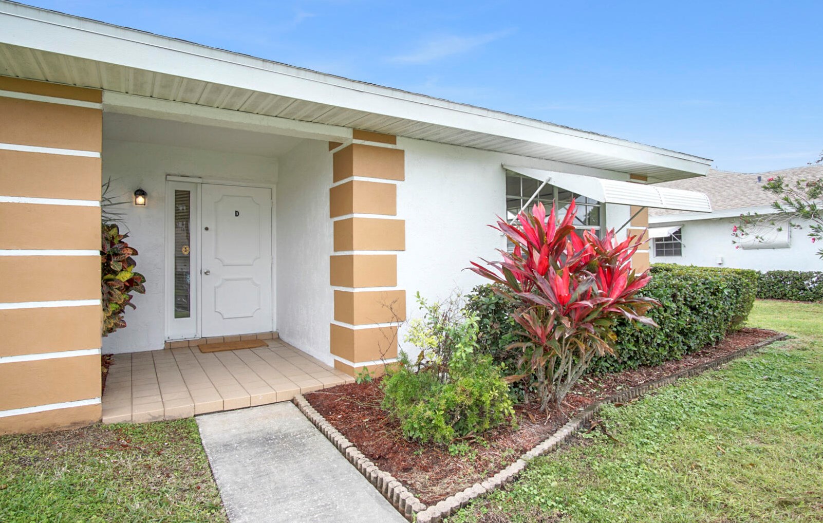 1013 Pheasant Run Dr, Fort Pierce FL 34982-6782 exterior