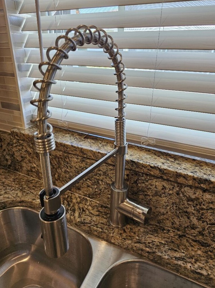 1013 Pheasant Run Dr, Fort Pierce FL 34982-6782 exterior