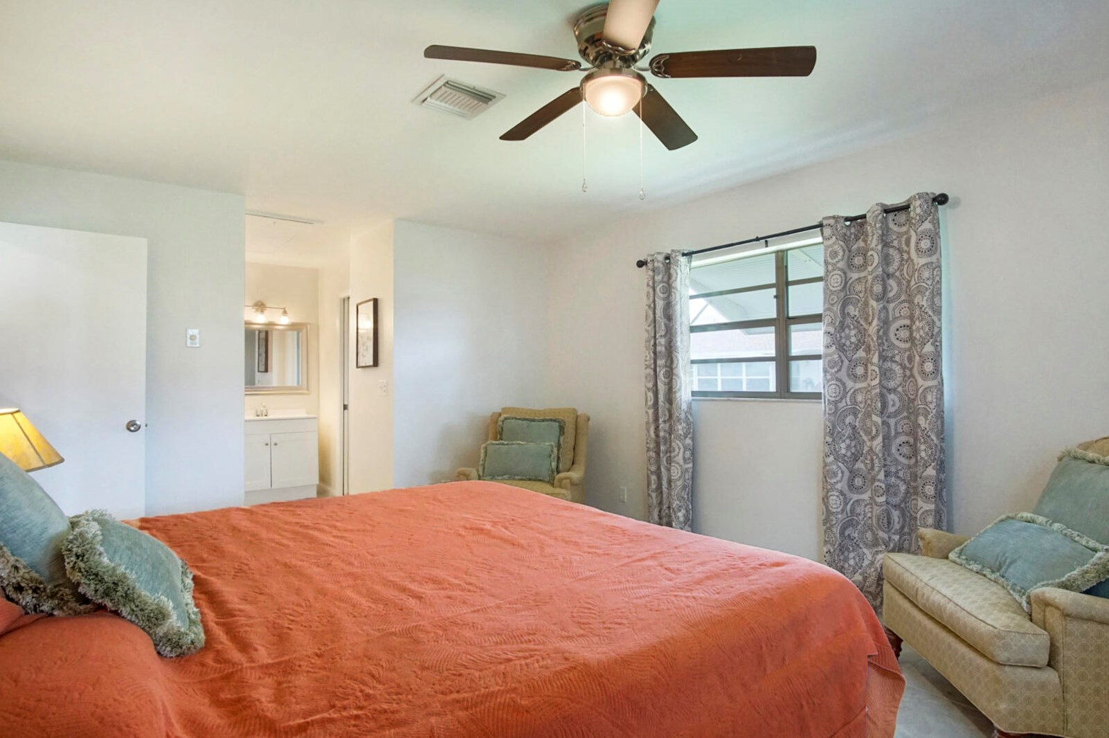 1013 Pheasant Run Dr, Fort Pierce FL 34982-6782 exterior