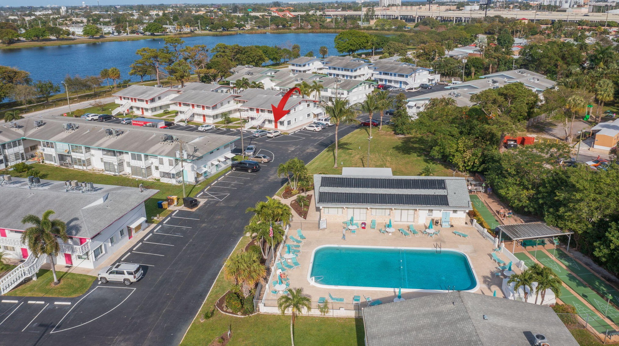 2020 Lake Osborne Dr, Lake Worth FL  33461-5694 exterior