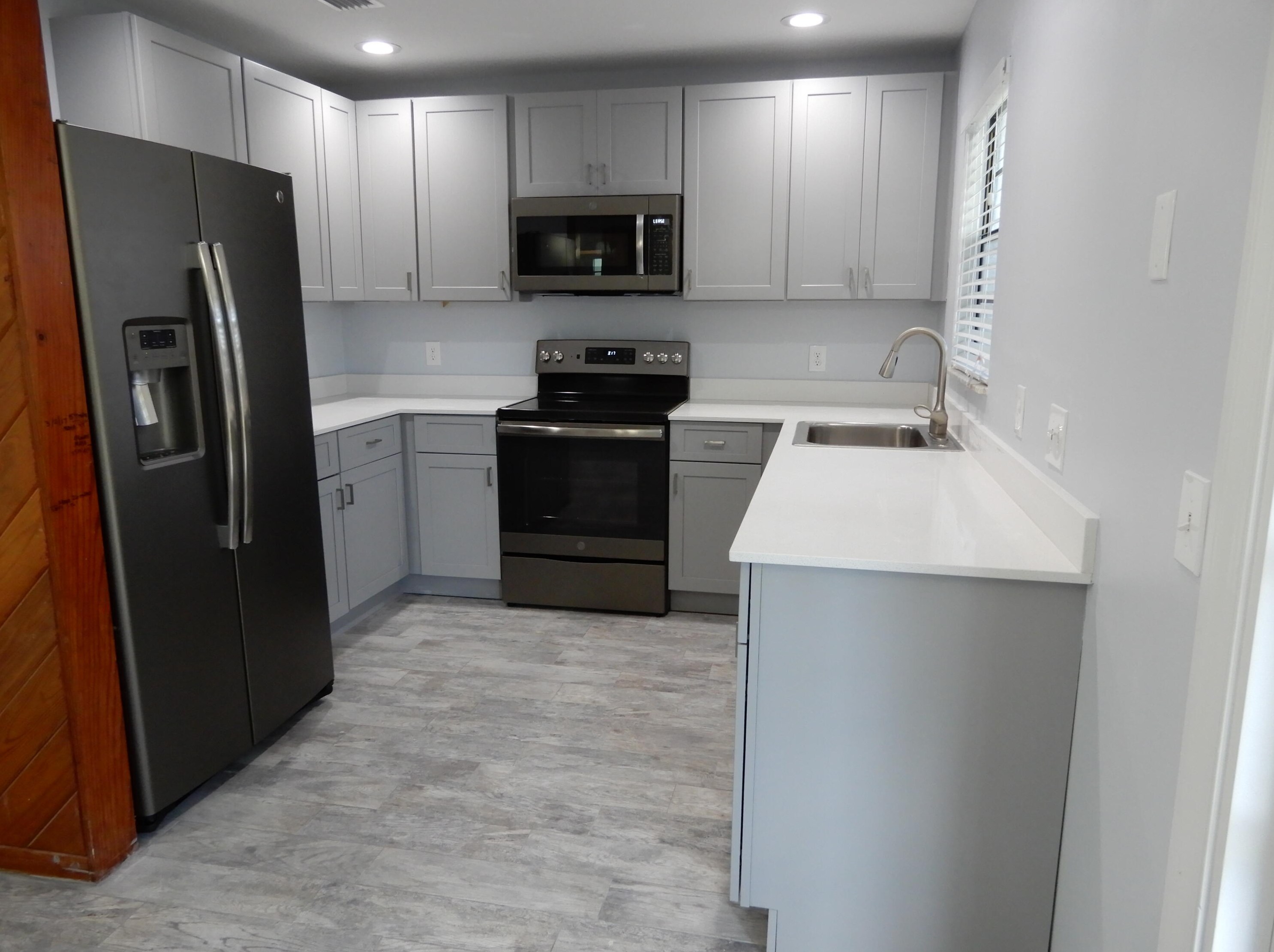 1166 Ingrassina Ave, Fort Pierce FL  34953-7212 exterior