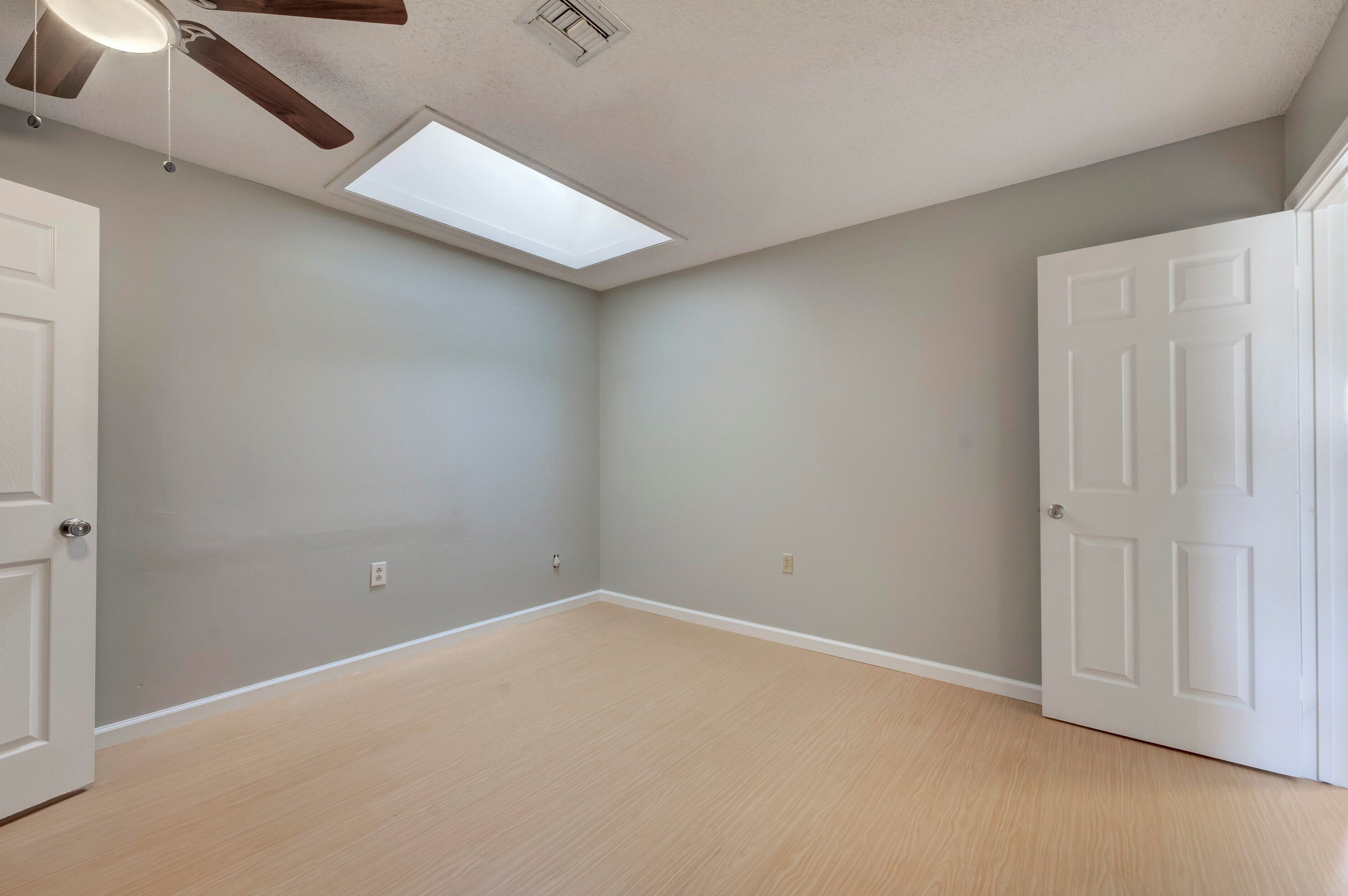 3125 2nd Pl, Vero Beach FL  32968-2010 exterior