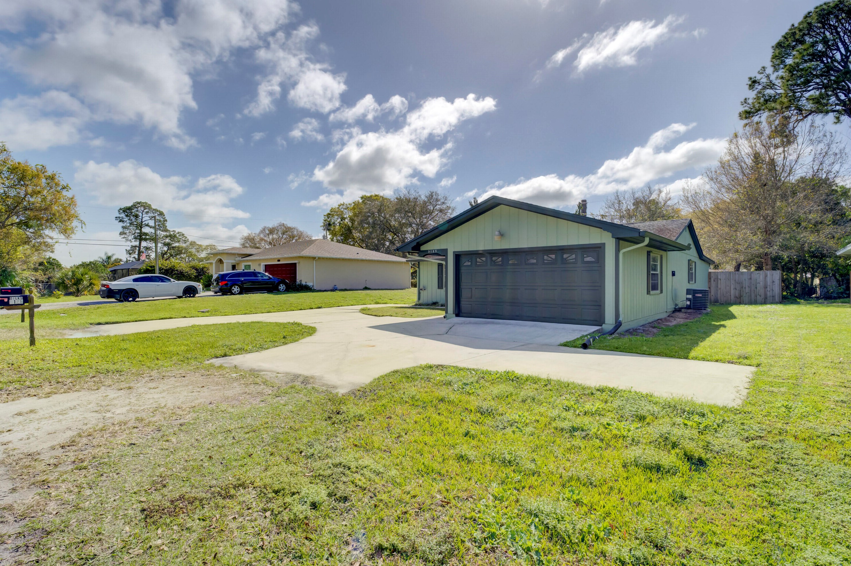 3125 2nd Pl, Vero Beach FL  32968-2010 exterior