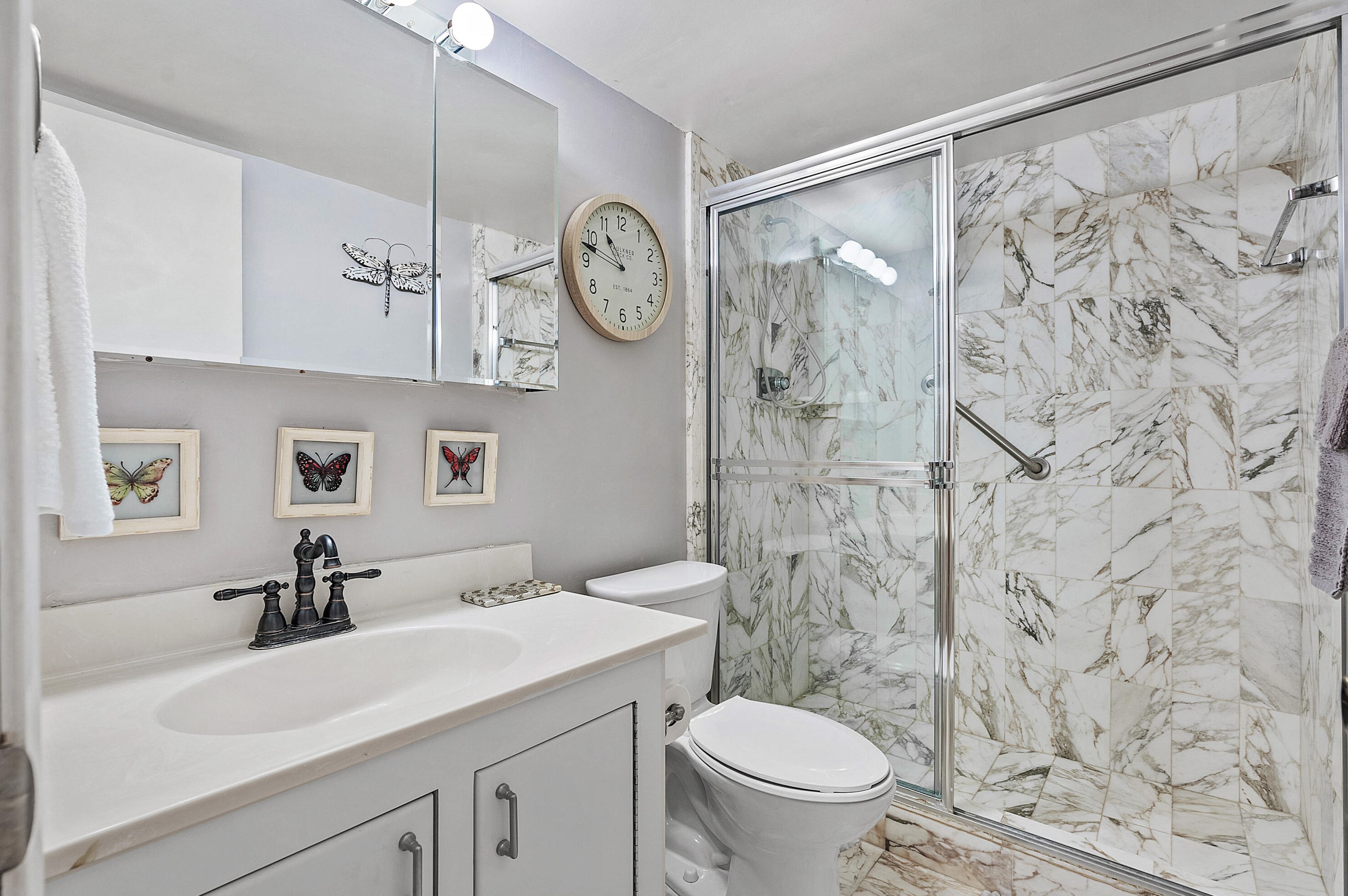 2751 Ocean Dr, Hollywood FL  33019-2721 exterior