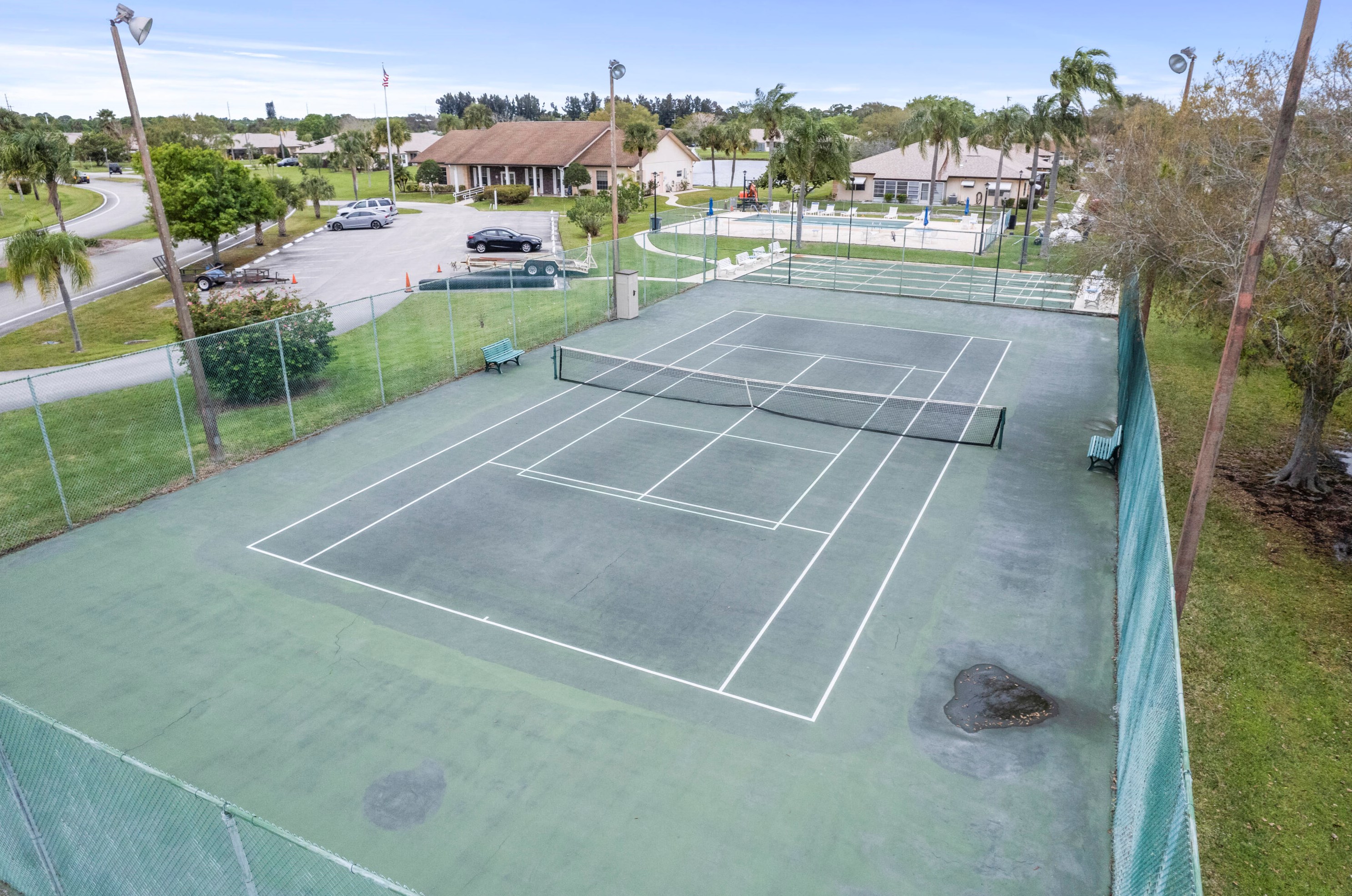 514 Ponderosa Dr, Fort Pierce FL  34982-3967 exterior
