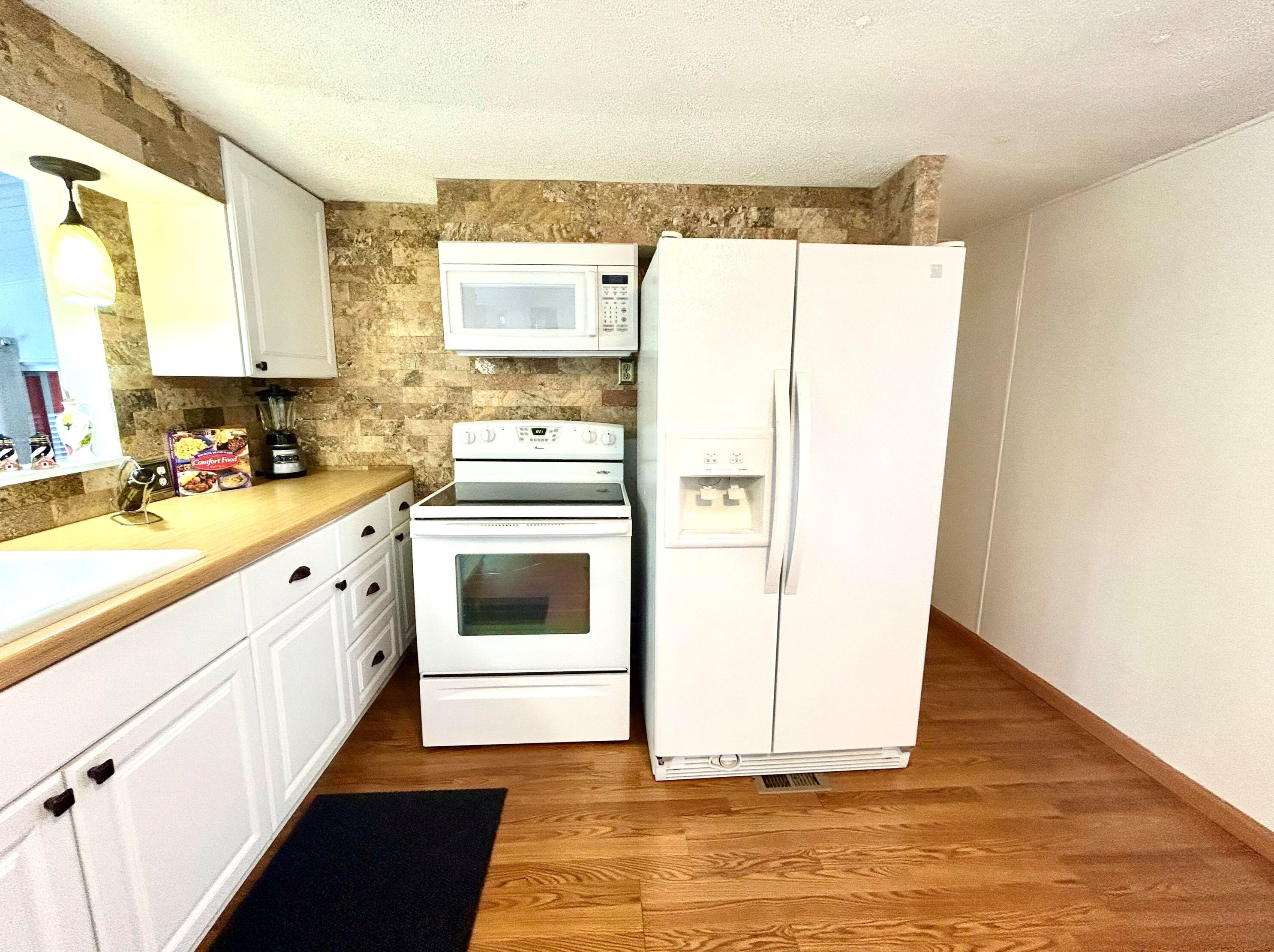 4166 Bobwhite Dr, Boynton Beach FL  33436-2602 exterior