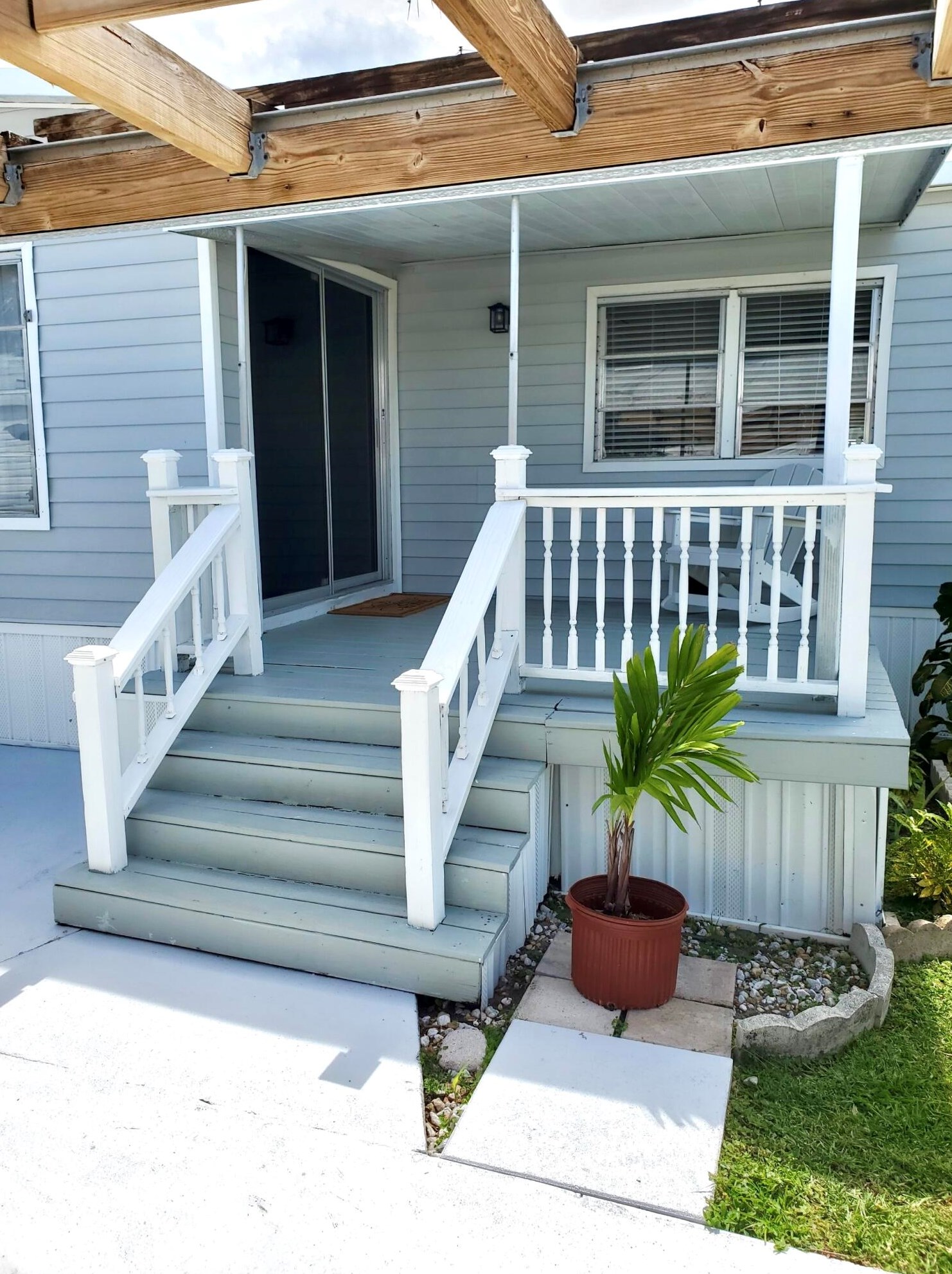 4166 Bobwhite Dr, Boynton Beach FL  33436-2602 exterior