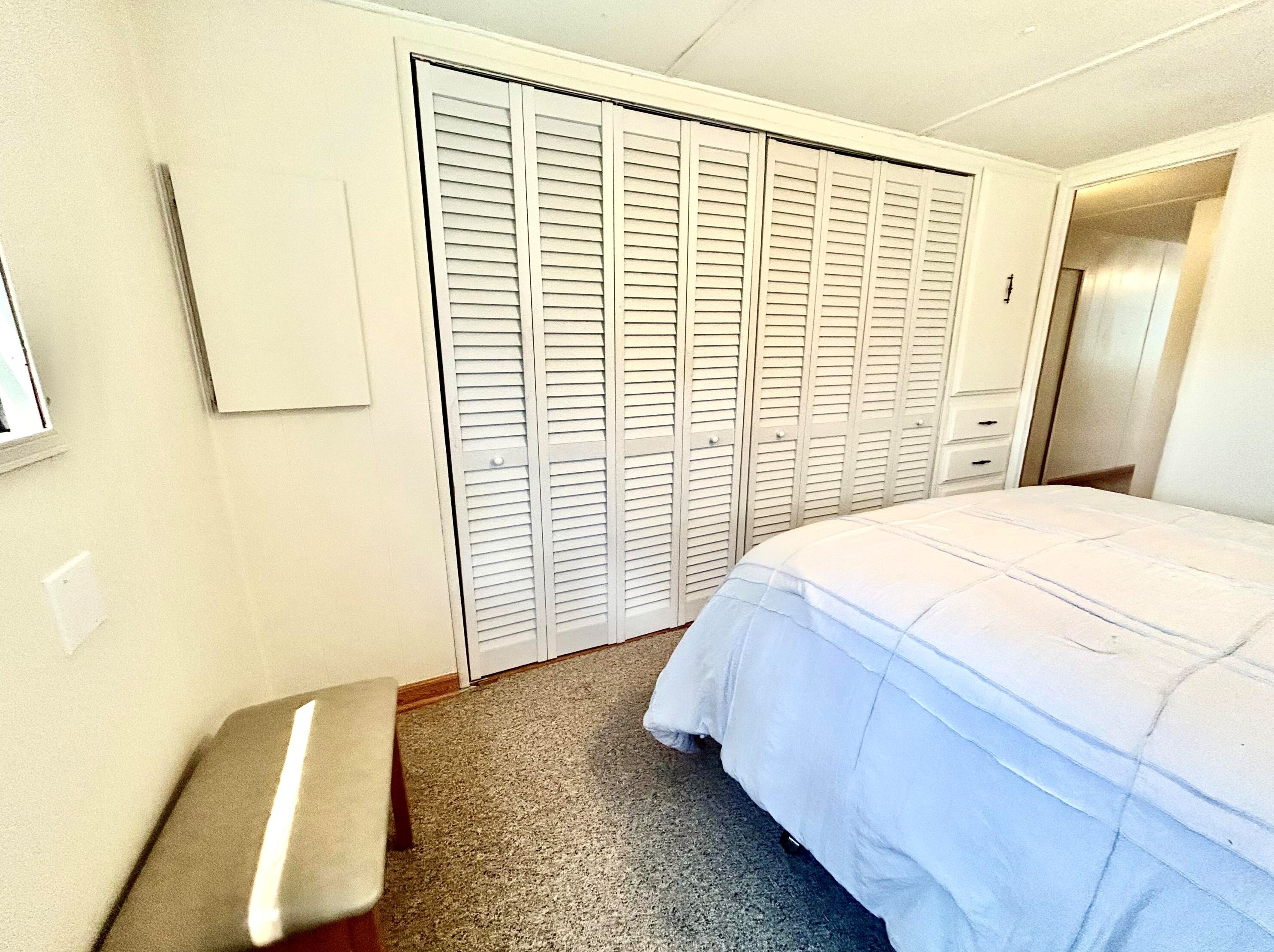 4166 Bobwhite Dr, Boynton Beach FL  33436-2602 exterior