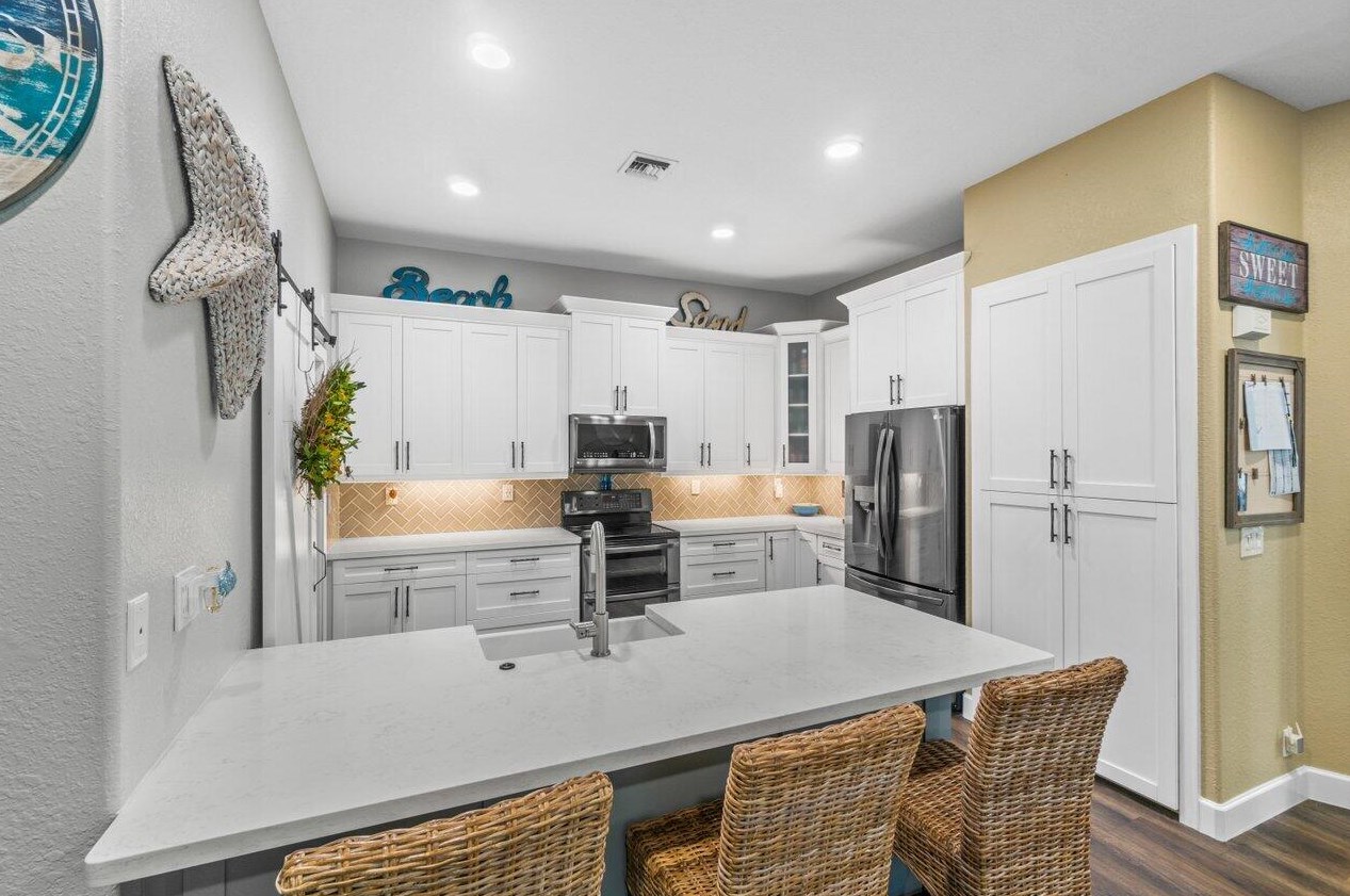 5105 Prairie Dunes Village Cir, Lake Worth FL  33463-8217 exterior