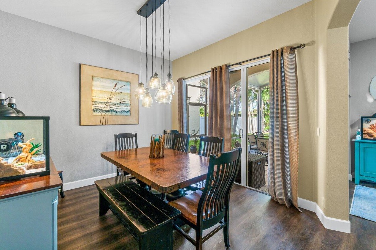 5105 Prairie Dunes Village Cir, Lake Worth FL  33463-8217 exterior