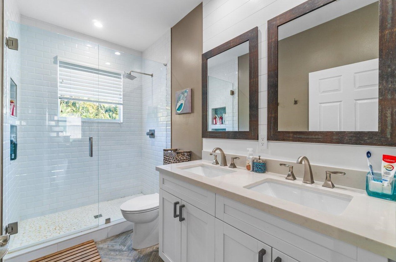 5105 Prairie Dunes Village Cir, Lake Worth FL  33463-8217 exterior