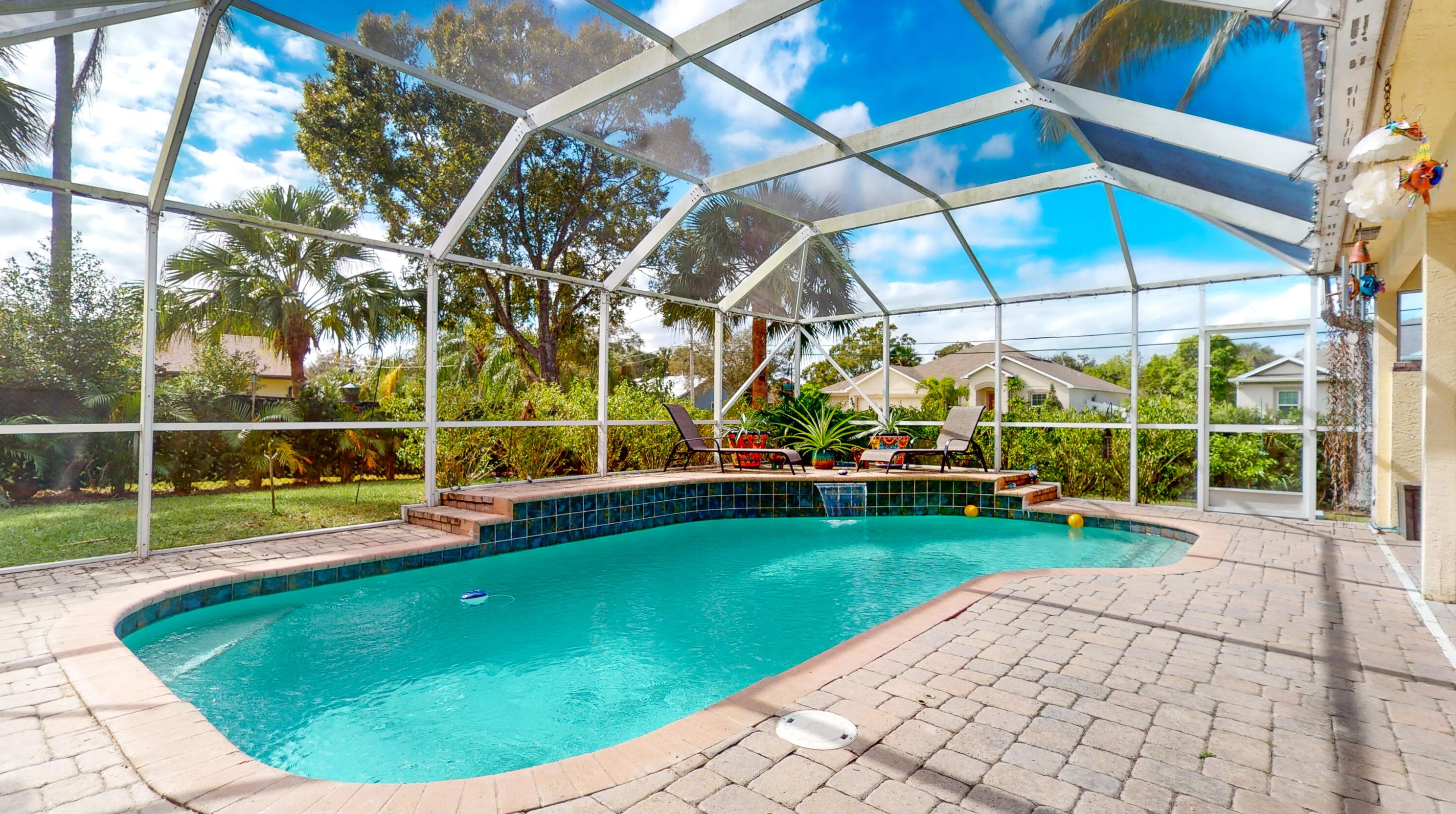 1590 Underwood Ave, Fort Pierce FL  34953-2586 exterior