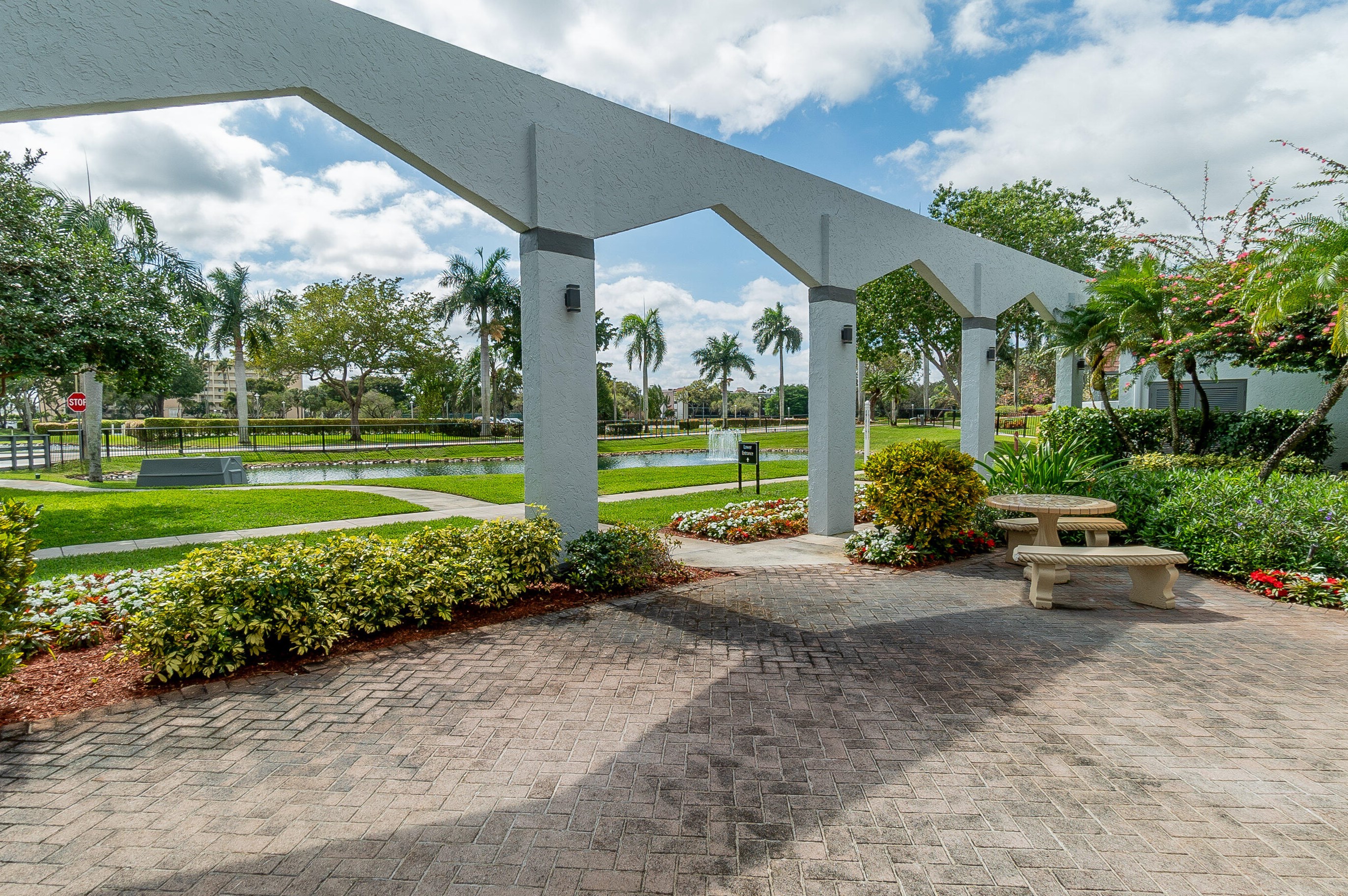 7321 Amberly Ln, Delray Beach FL  33446-2950 exterior