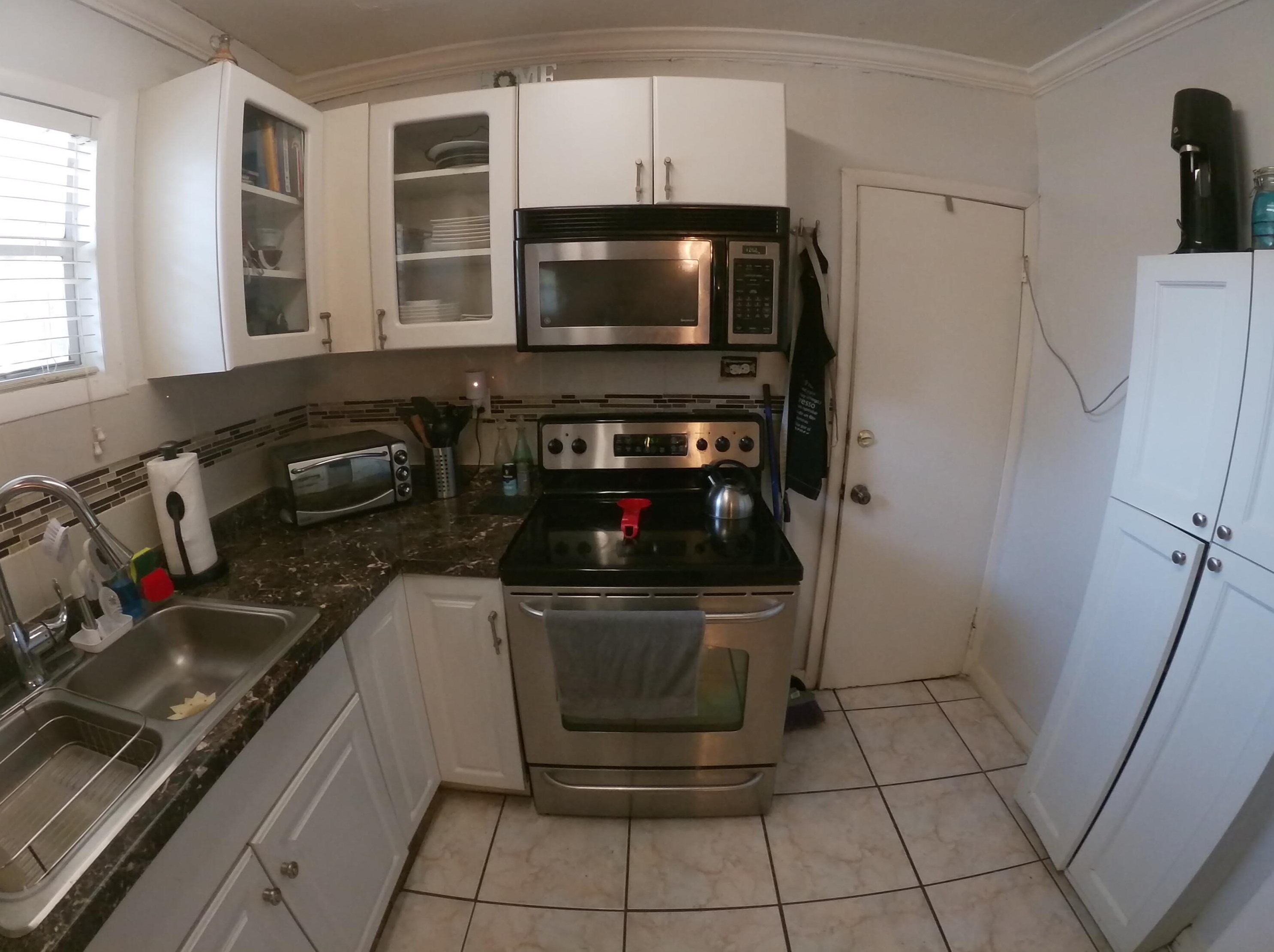 1720 Lavue Ave, Lake Worth FL  33460-2410 exterior