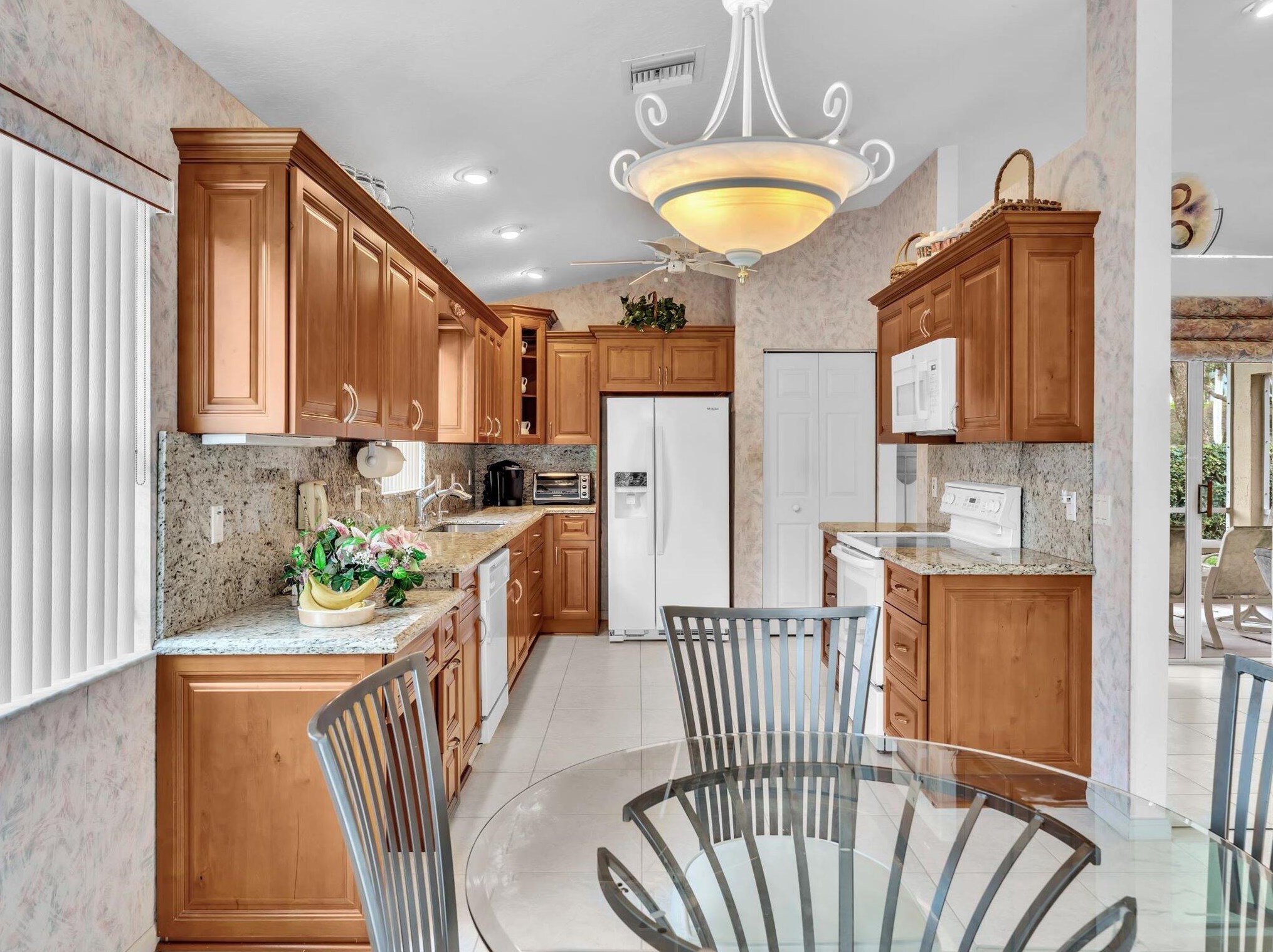 6840 Lismore Ave, Boynton Beach FL  33437-6441 exterior