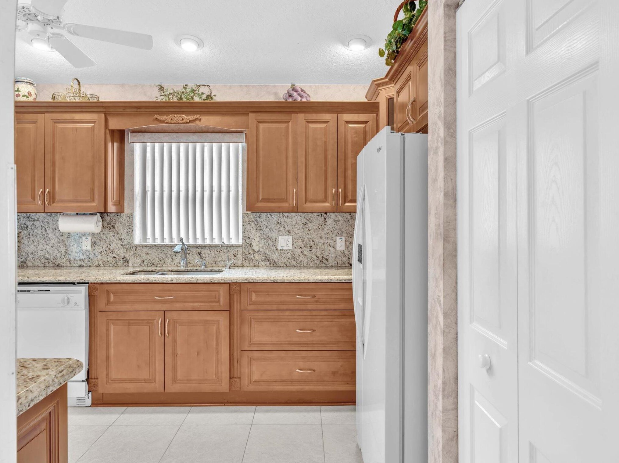 6840 Lismore Ave, Boynton Beach FL  33437-6441 exterior