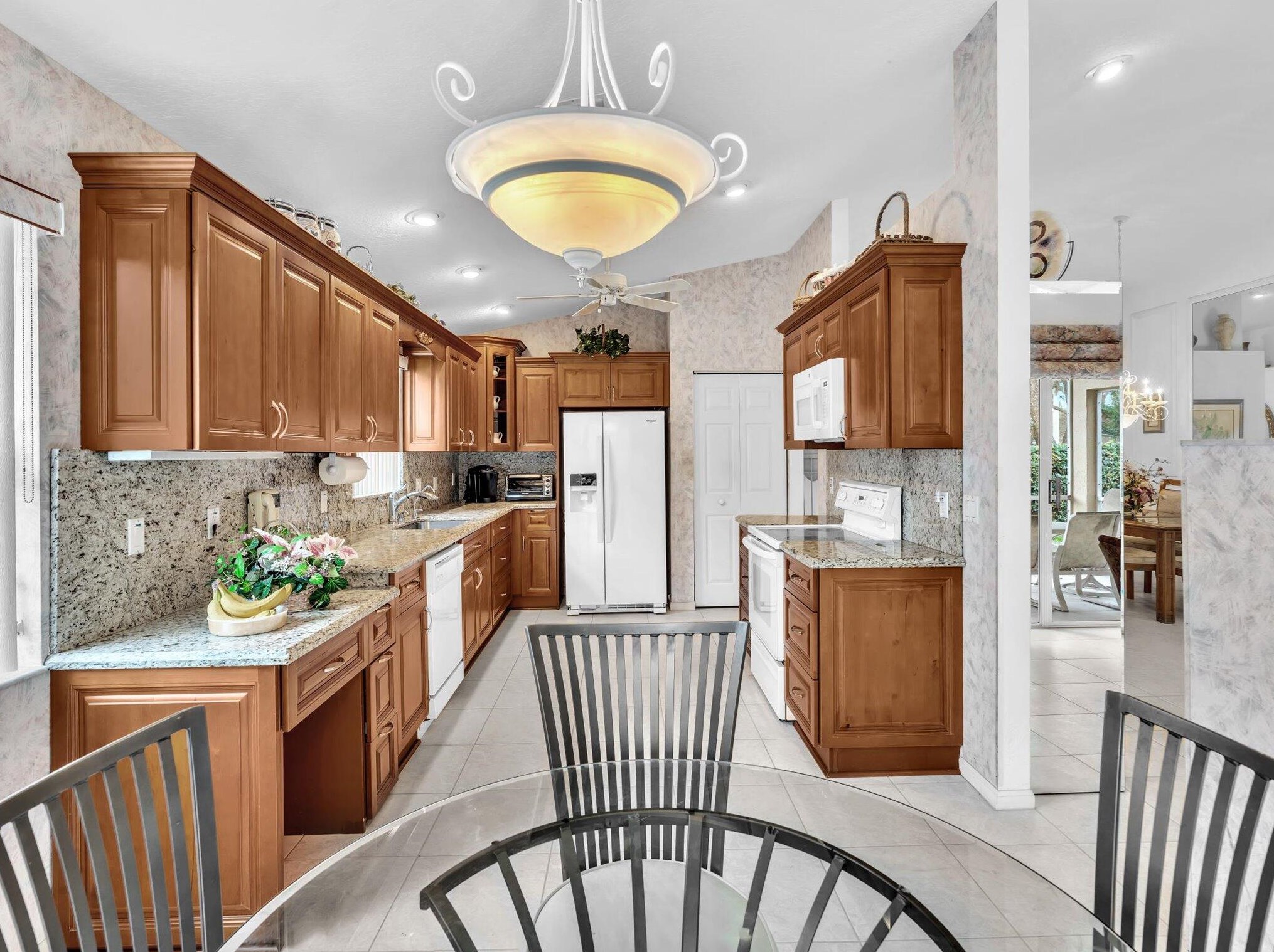 6840 Lismore Ave, Boynton Beach FL  33437-6441 exterior