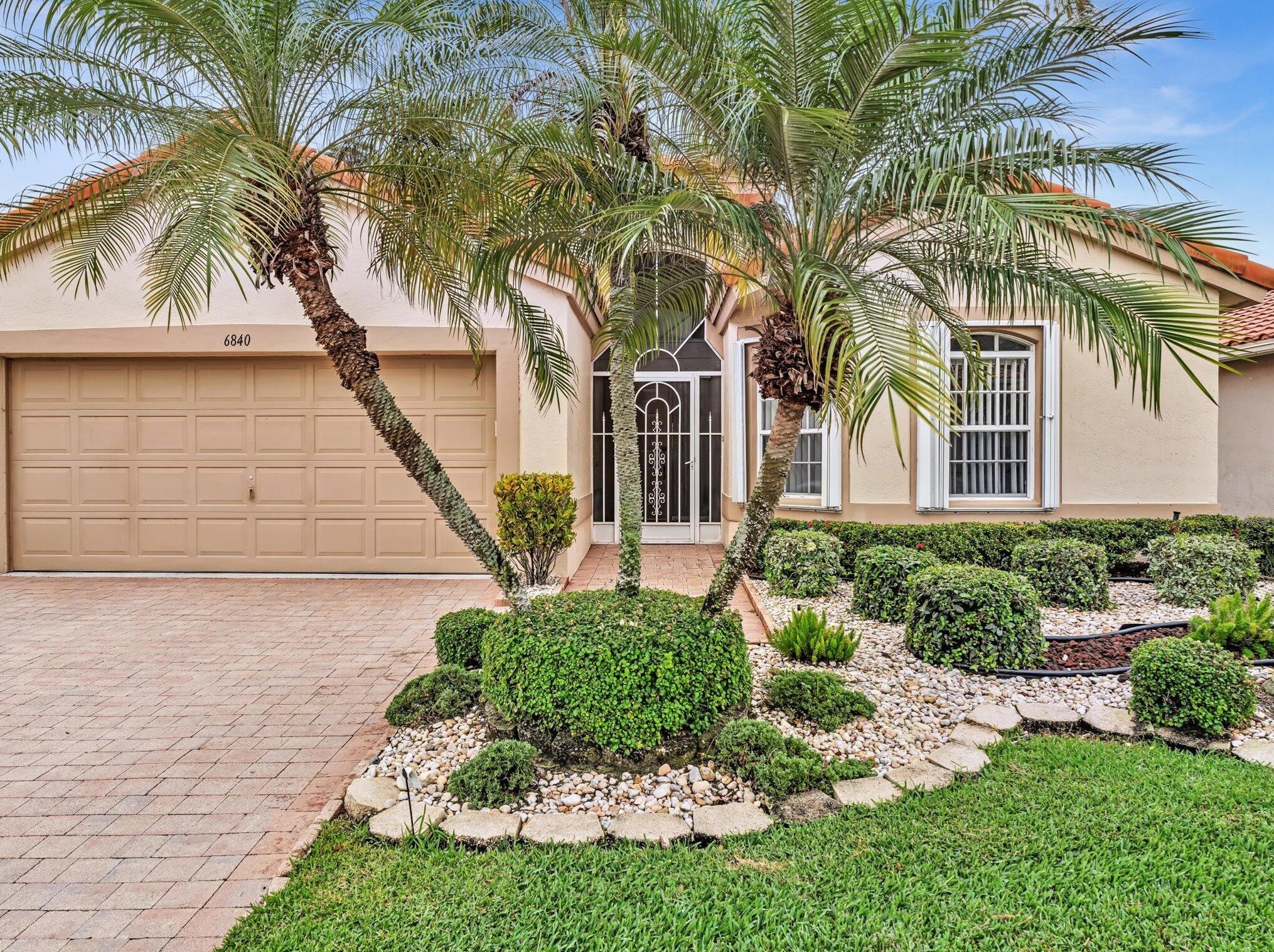 6840 Lismore Ave, Boynton Beach FL  33437-6441 exterior