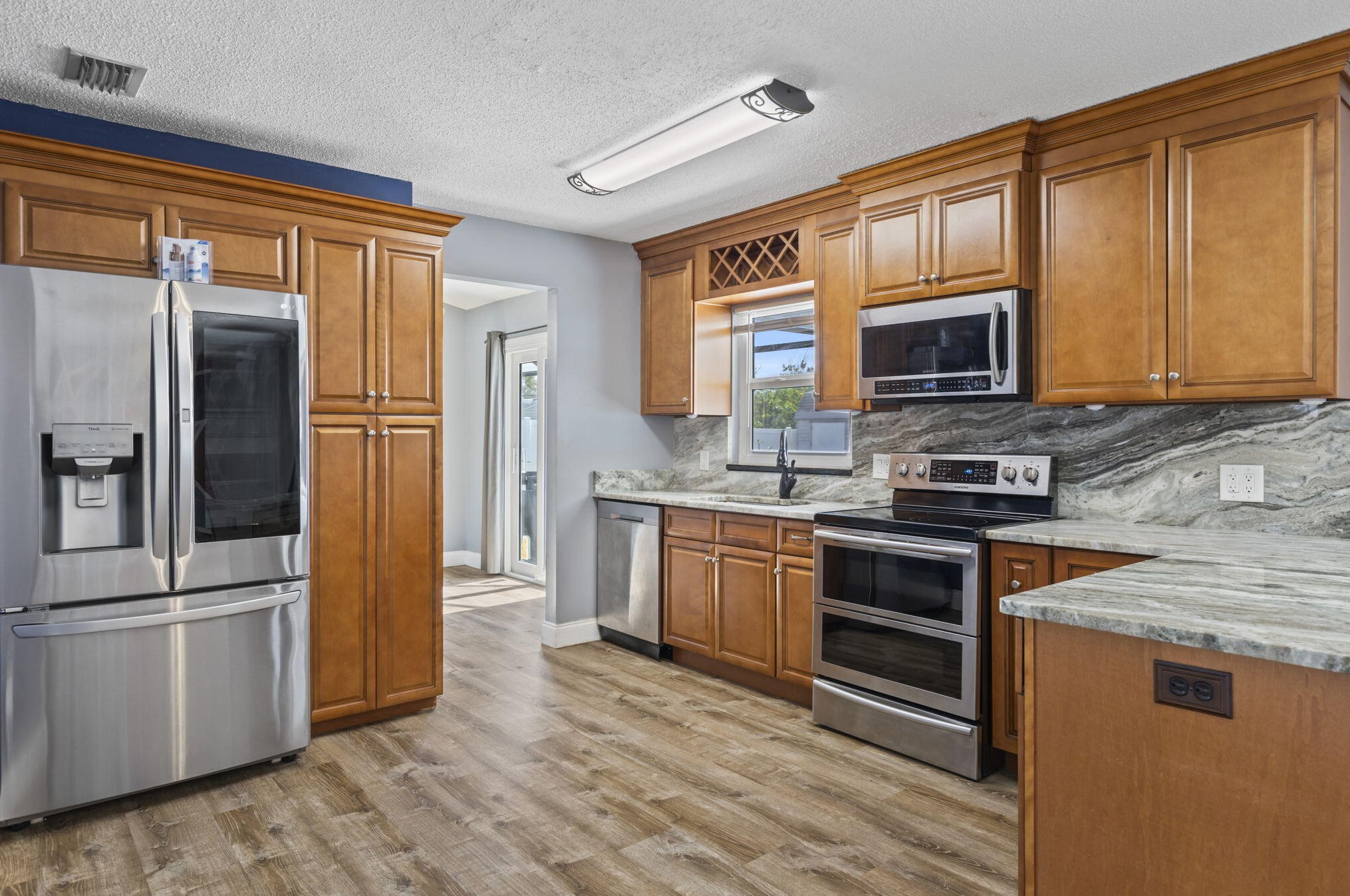 762 Dolores Ave, Fort Pierce FL  34983-1812 exterior