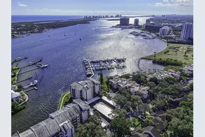 11390 Twelve Oaks Way, Unit #122, North Palm Beach, FL 33408 - Photo 21