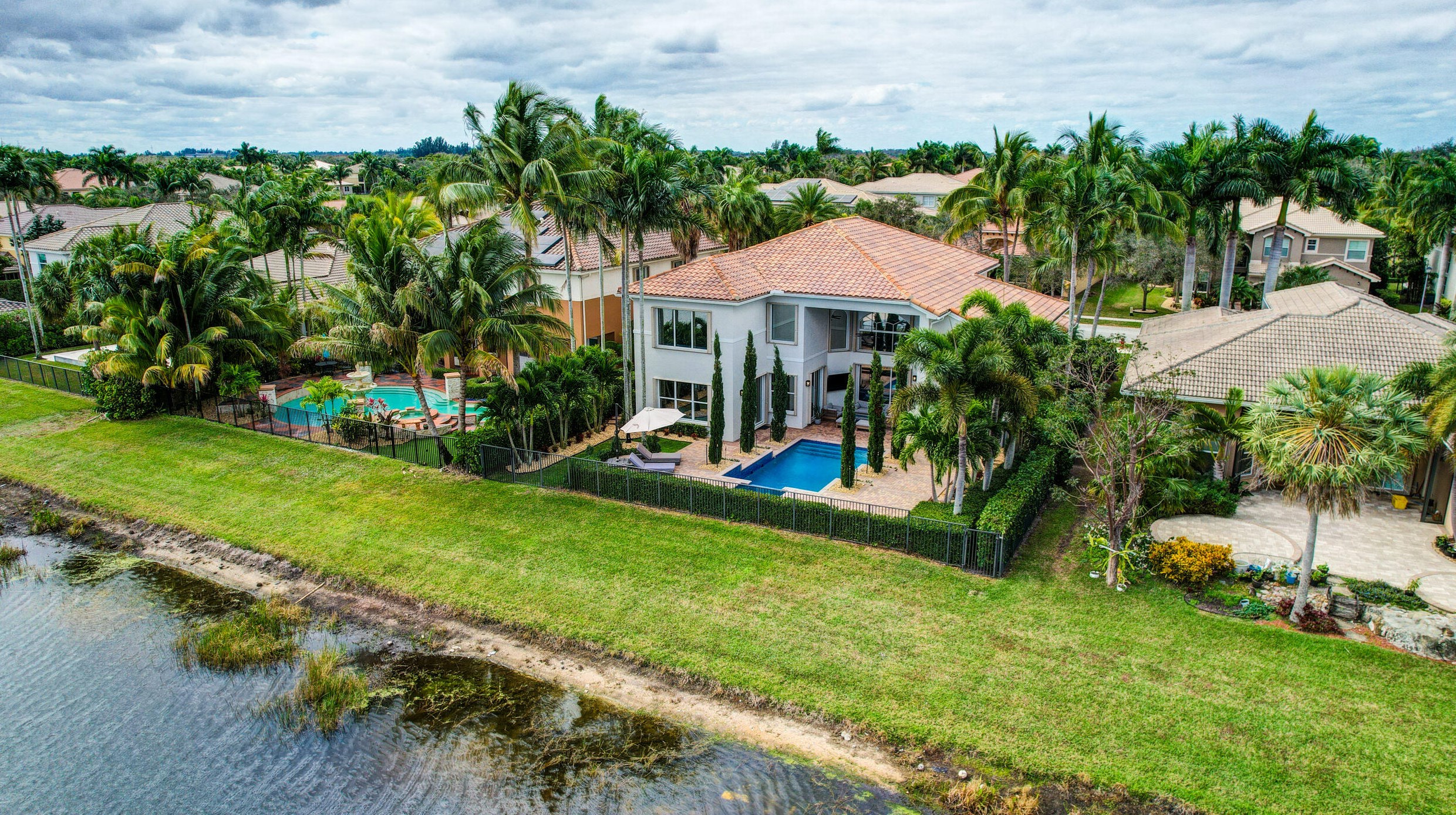 11760 Foxbriar Lake Trl, Boynton Beach FL  33473-7830 exterior