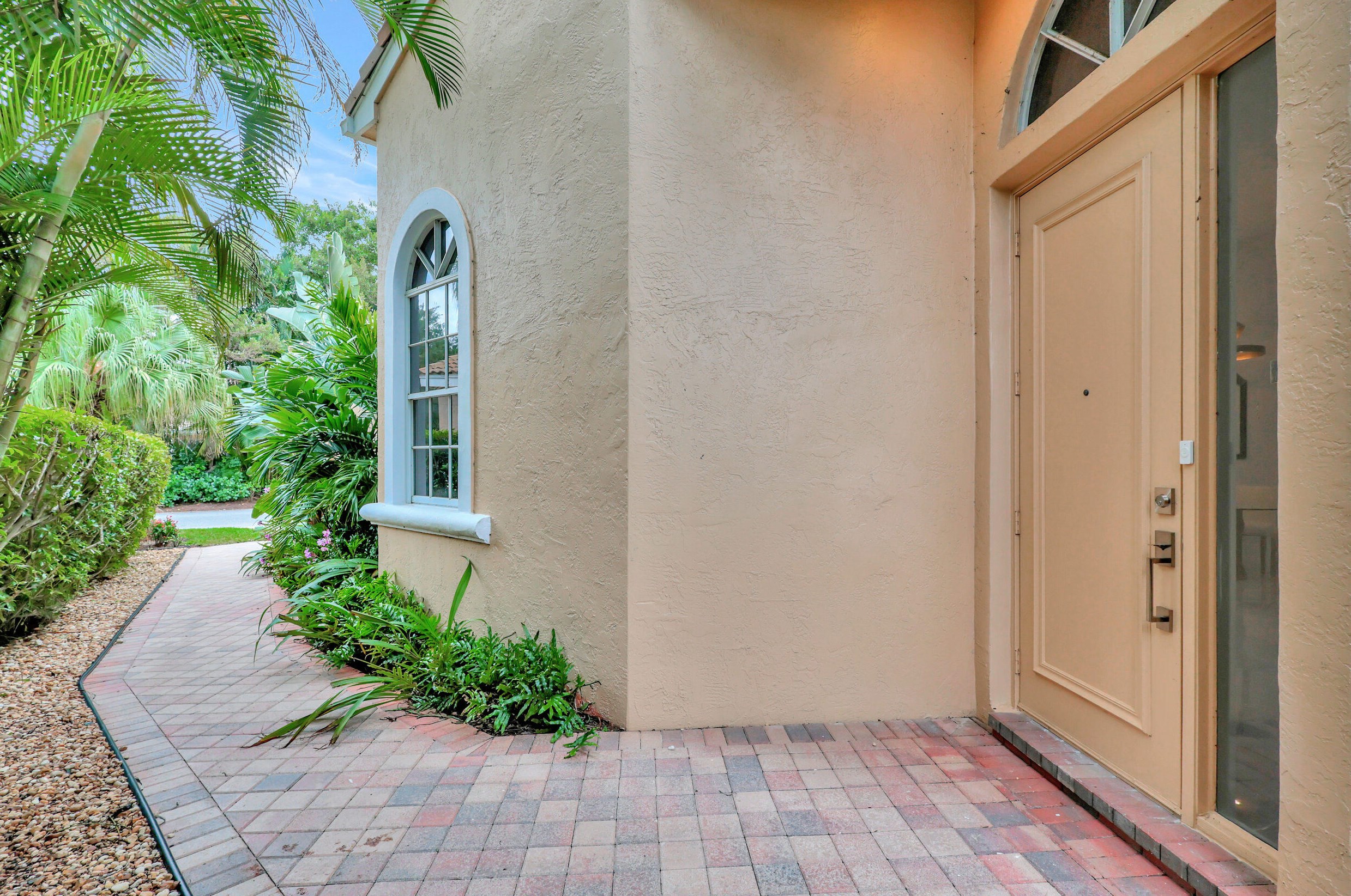 4614 Carlton Golf Dr, Lake Worth FL  33449-8129 exterior