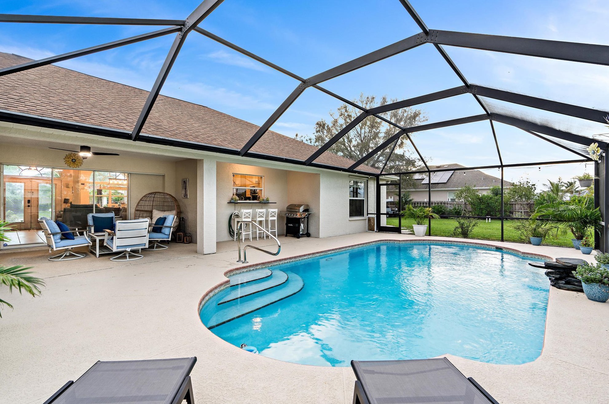 5884 Carovel Ave, Fort Pierce FL  34986-3801 exterior