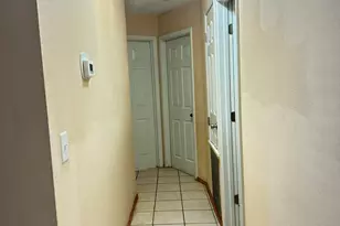 3061 SW Blout Ct, Port Saint Lucie, FL 34953 - Photo 5