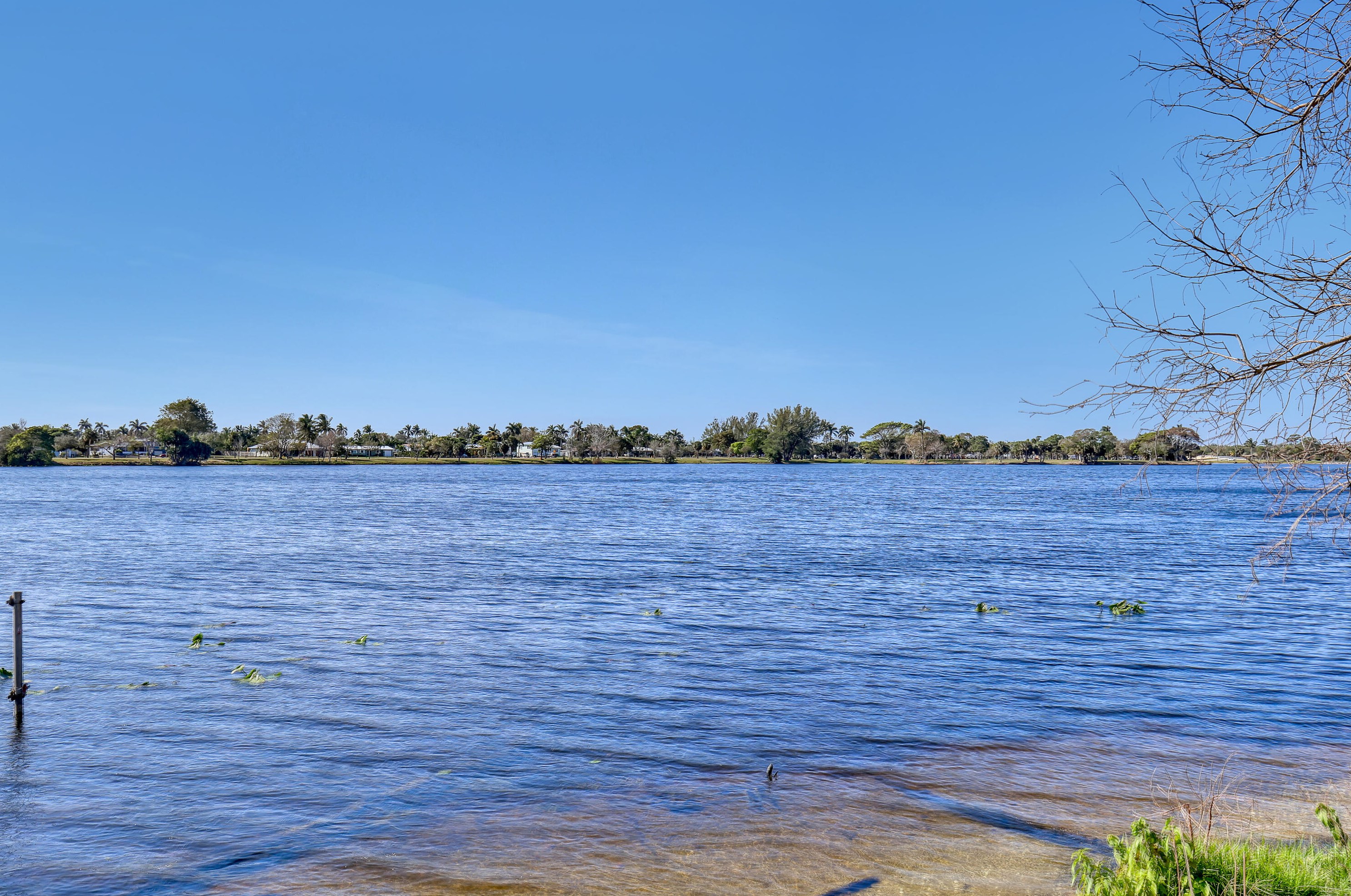 3280 Cynthia Ln, Lake Worth FL  33461-5823 exterior