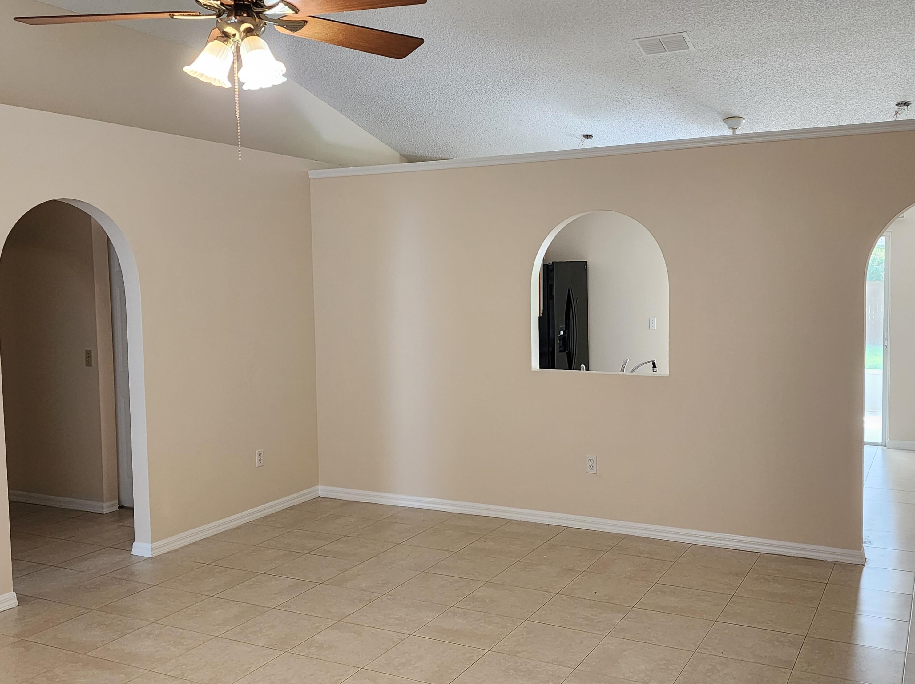 326 Ray Ave, Fort Pierce FL  34983-3048 exterior