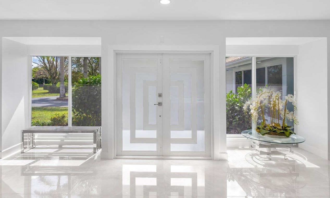 6975 Calumet Cir, Lake Worth FL 33467-7005 exterior