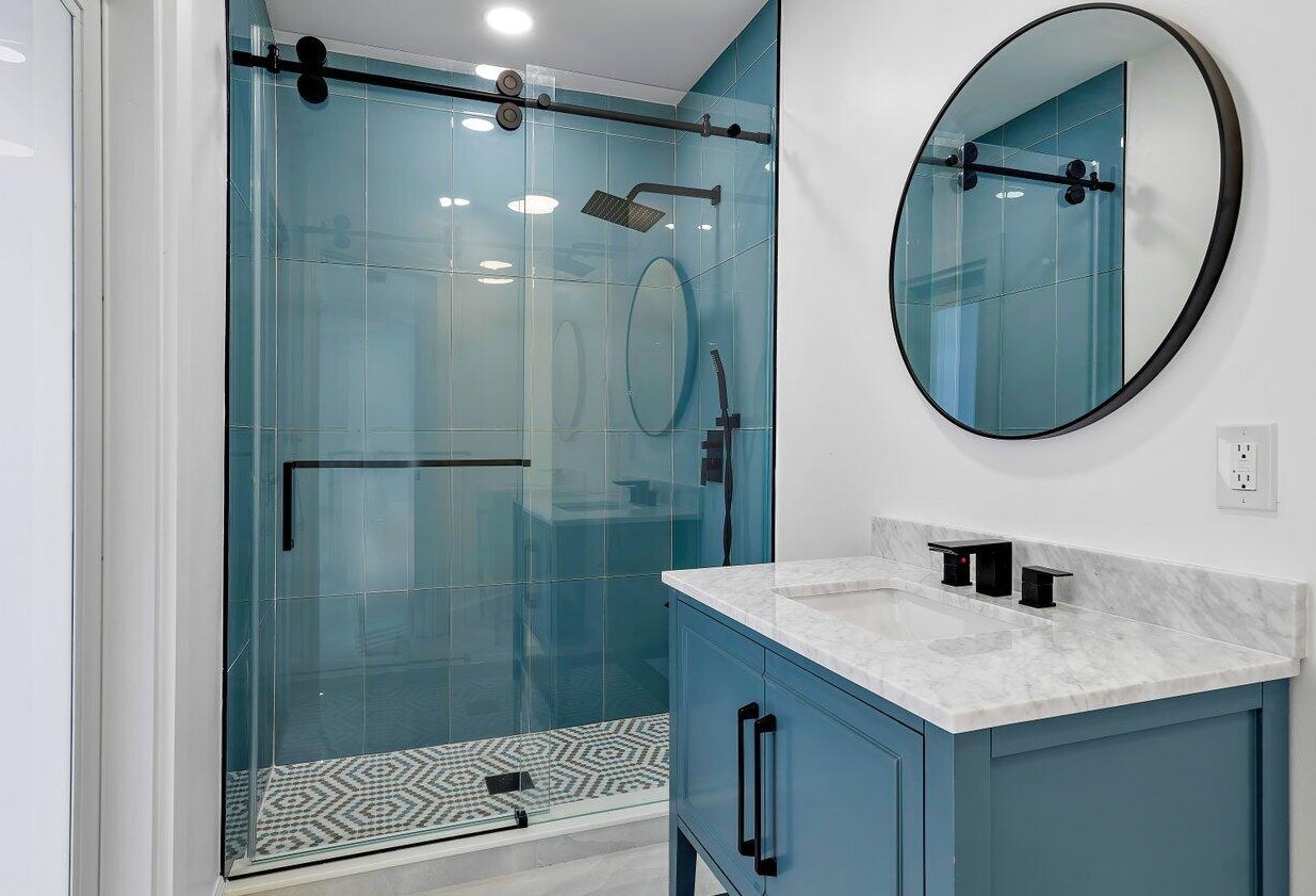 6975 Calumet Cir, Lake Worth FL 33467-7005 exterior