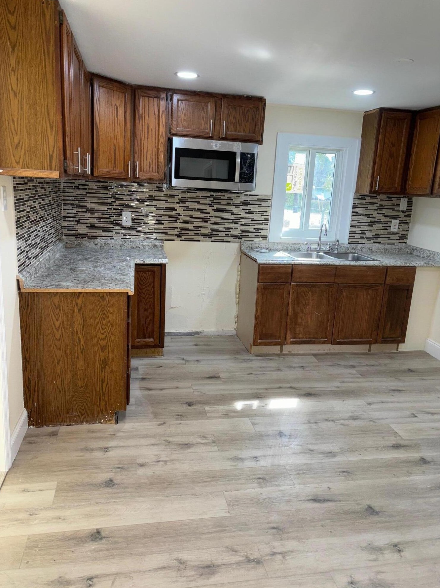 1717 Linwood Ave, Fort Pierce FL  34982-6195 exterior
