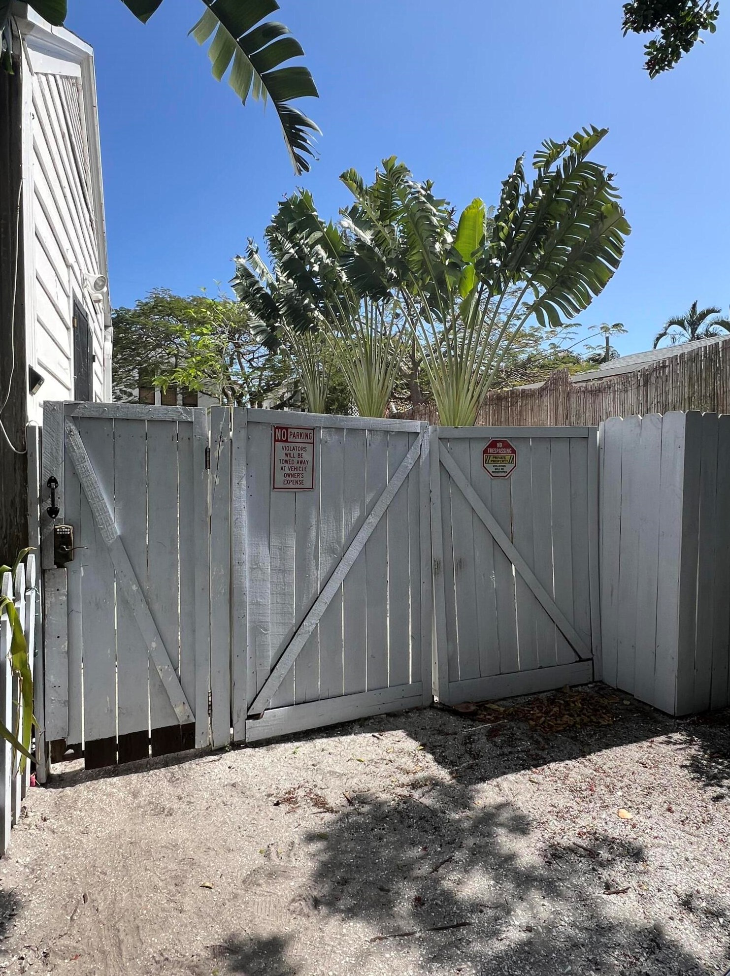 318 J St, Lake Worth FL  33460-4583 exterior