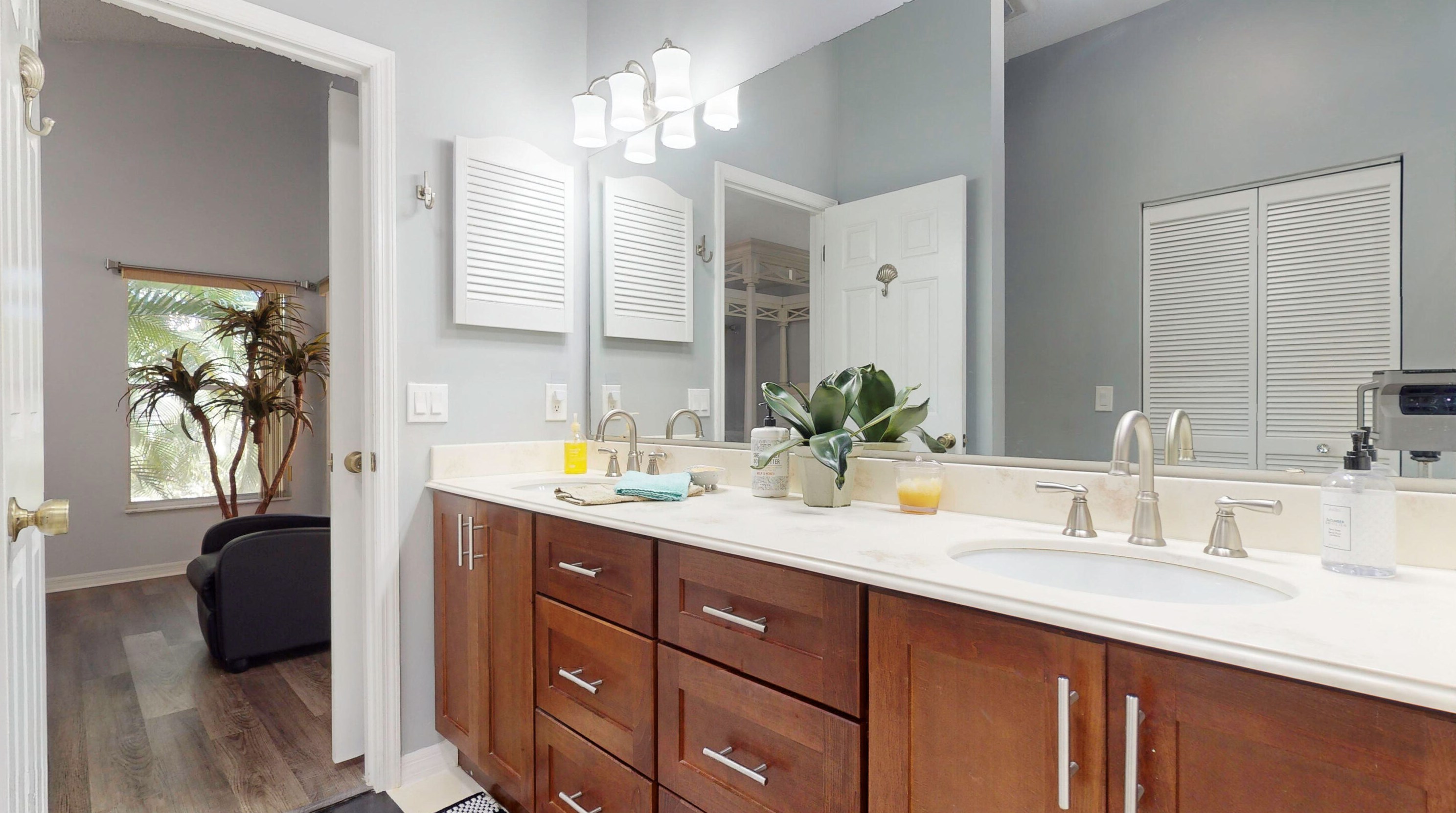 482 10th Pl, Vero Beach FL  32960-6818 exterior