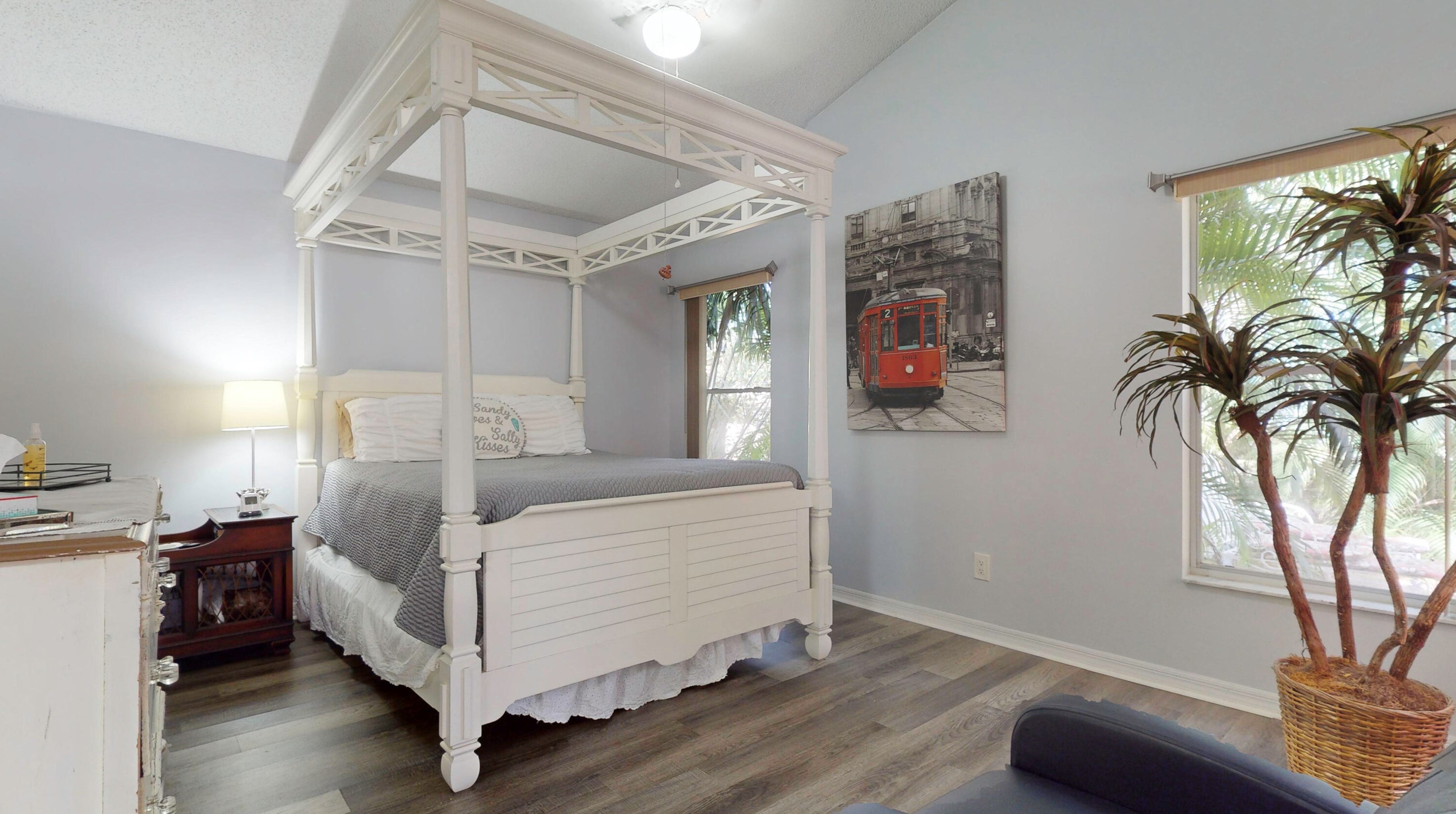 482 10th Pl, Vero Beach FL  32960-6818 exterior