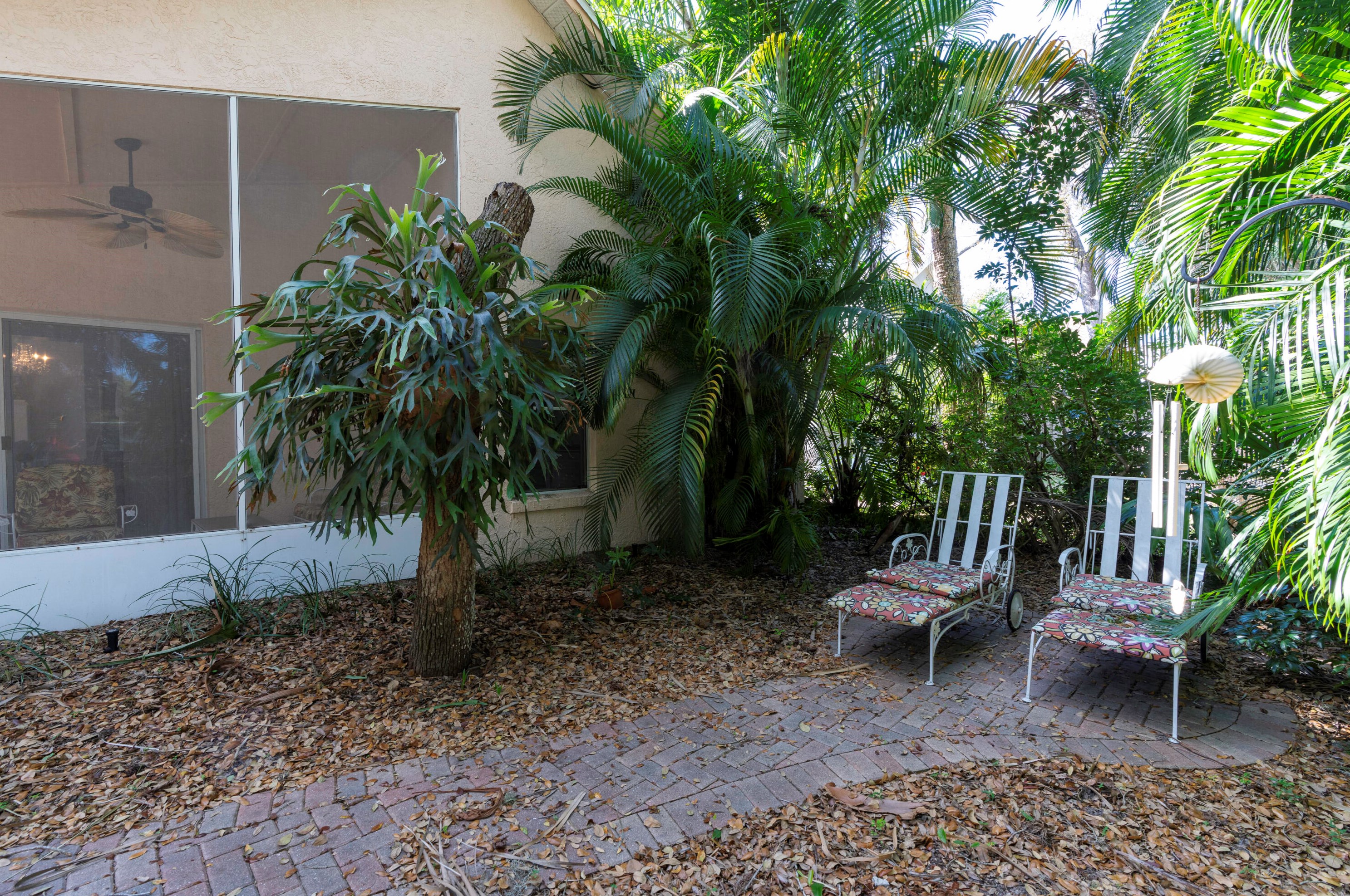 482 10th Pl, Vero Beach FL  32960-6818 exterior