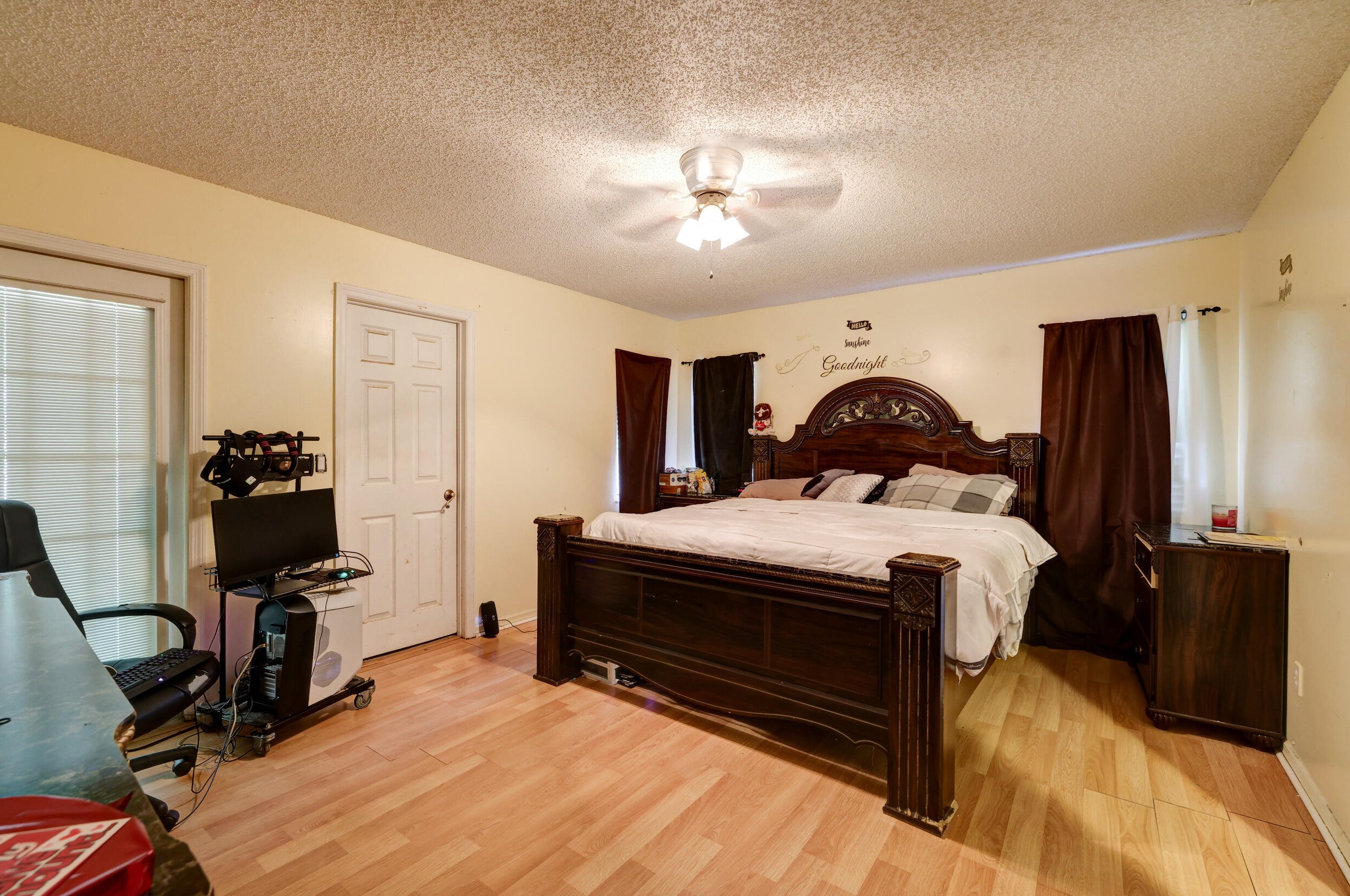 3901 Jarmer Rd, Fort Pierce FL  34953-3648 exterior